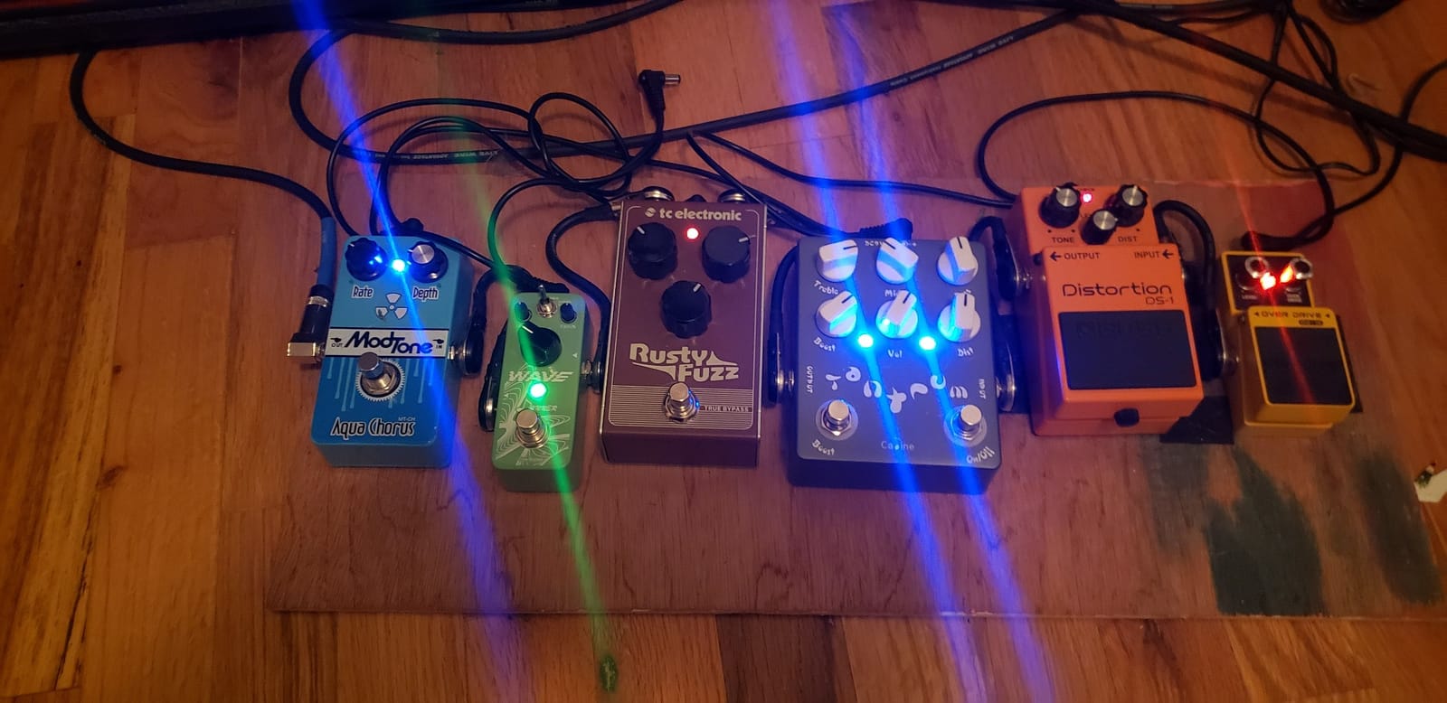 Donner Wave Delay Pedal for Electric Guitar, Digital & Analog Warm Delay 2 Modes Guitar Effect Pedal for Pedalboards True Bypass customer photo 2