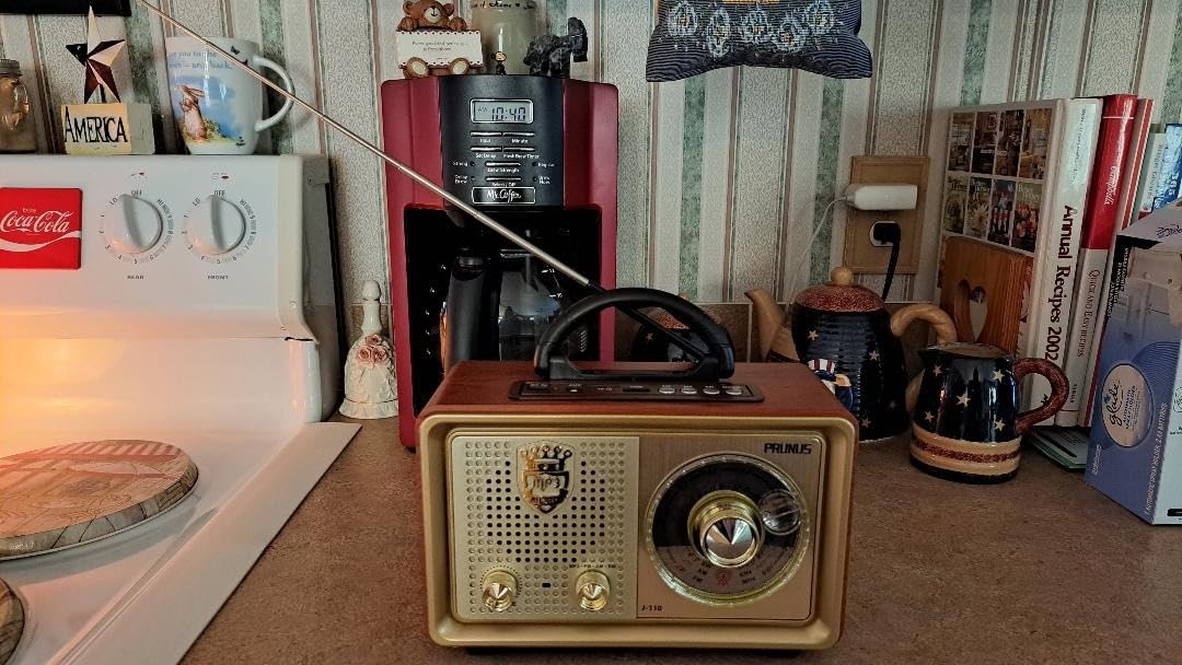 PRUNUS J-110 Radio Portable AM FM, Plug in Wall AC Power&Battery Operated customer photo 2