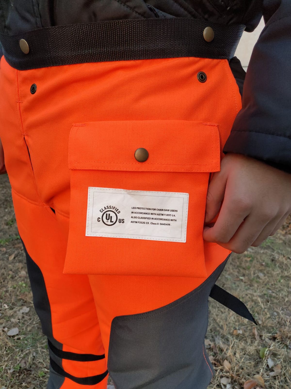 Chainsaw Chaps 8-layer Protective Apron Wrap Adjustable Chainsaw Pants/Chap for Loggers Forest Workers Class A customer photo 2