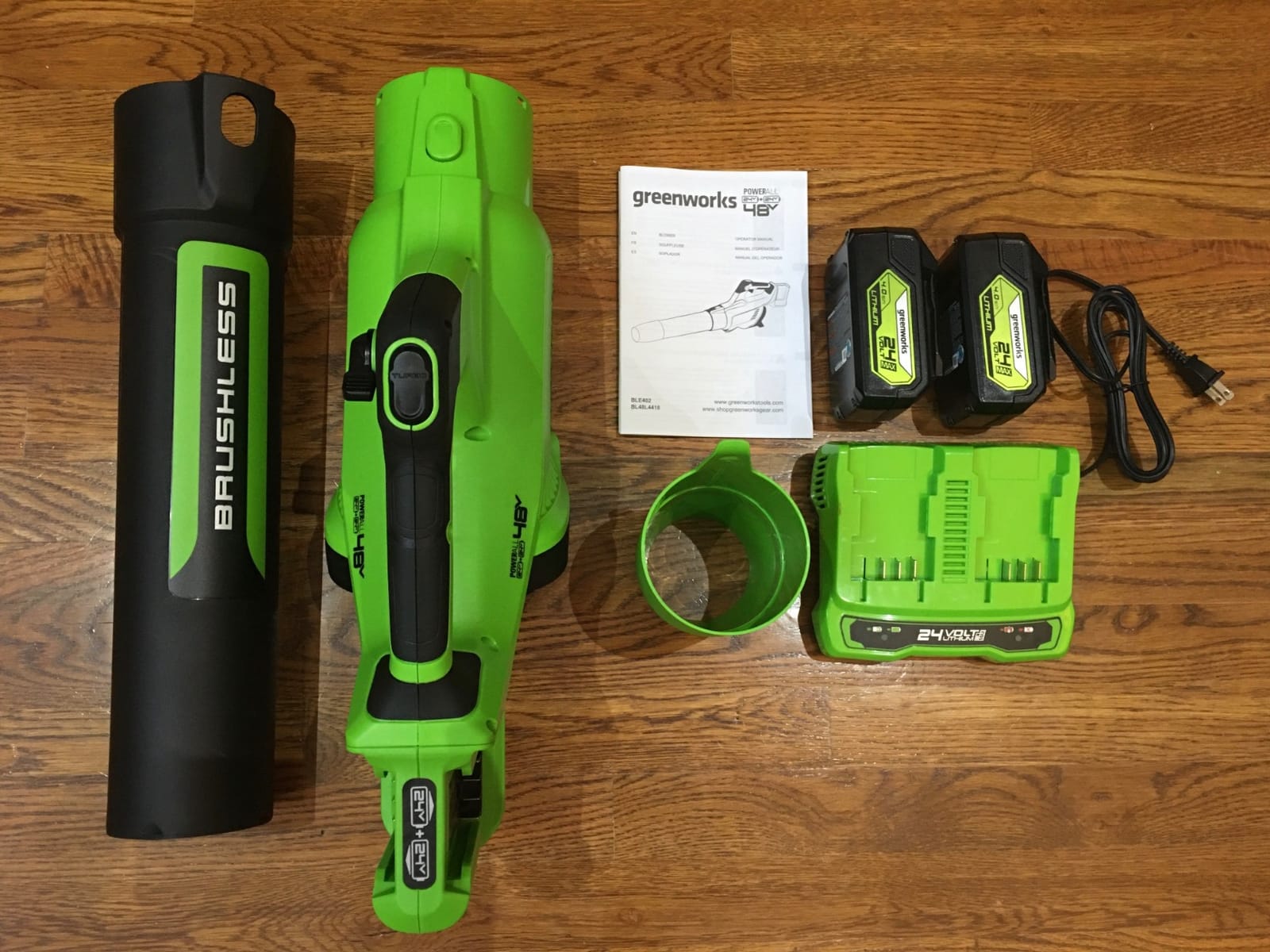 Greenworks 48V (24V x 2) 585CFM Brushless Leaf Blower, (2) 4.0 Ah Batteries customer photo 1