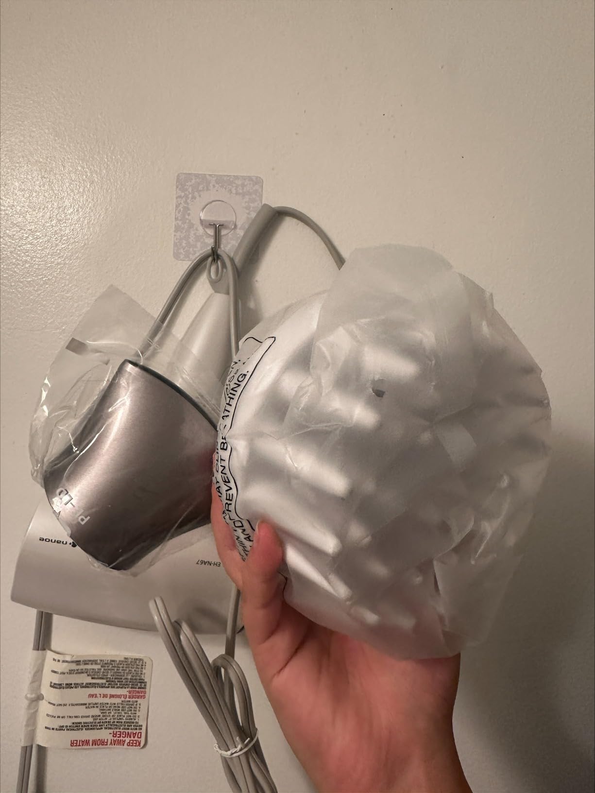 Panasonic Nanoe Salon Hair Dryer with Oscillating Quickdry Nozzle, Blow Dryer with Diffuser and Concentrator Attachments, 3 Speed Heat Settings for Easy Styling and Healthy Hair - EH-NA67-W (White) customer photo 1