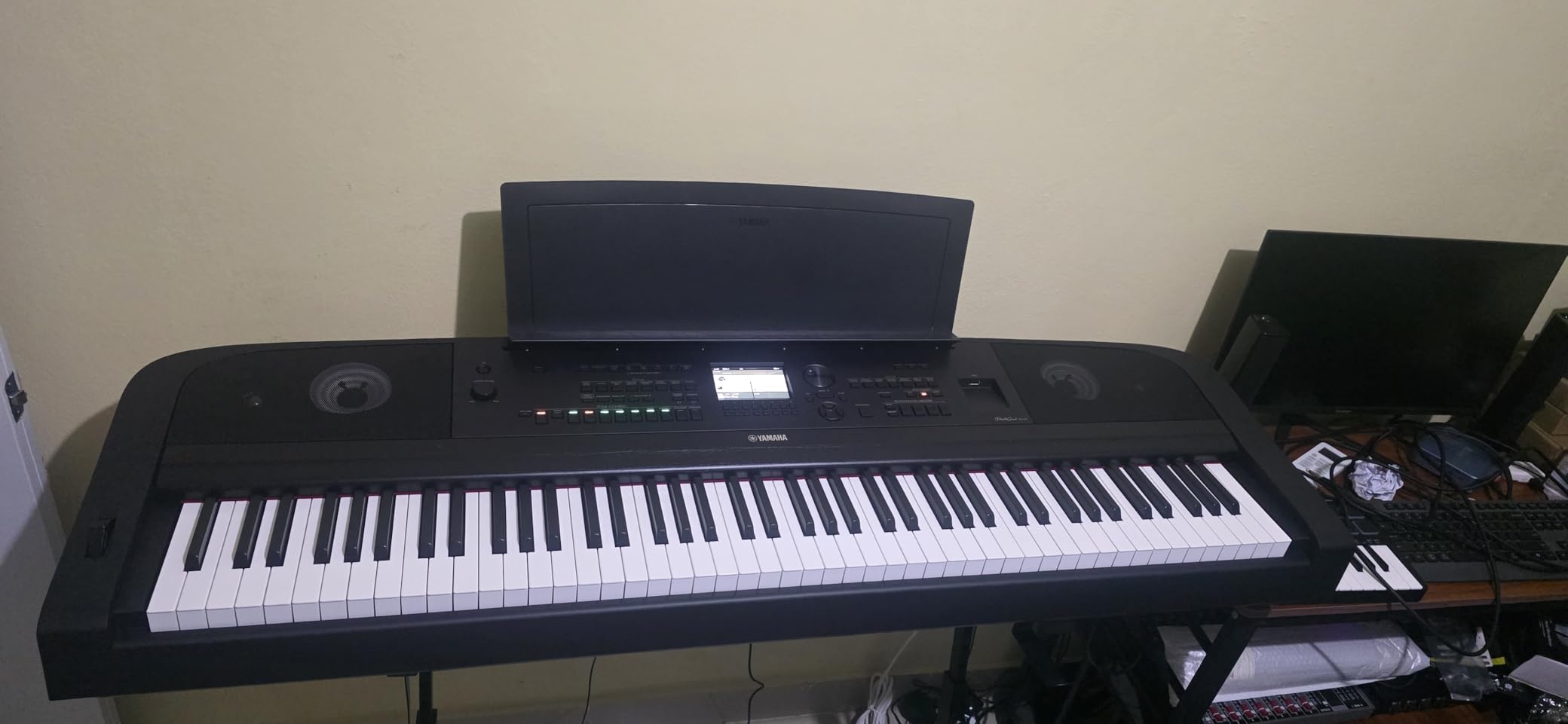 Yamaha DGX-670B 88-Key Weighted Digital Piano, Black | Sustain Foot Switch Included, Music Rest Included customer photo 1