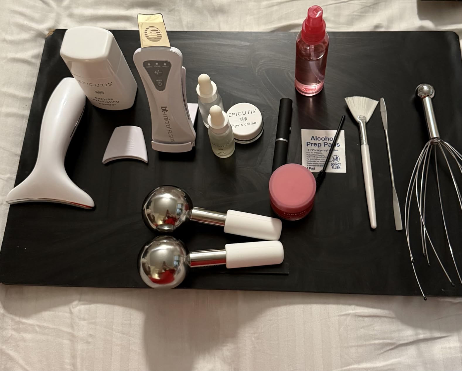 Bio-Therapeutic bt-Micro Fusion Ultrasonic Skin Exfoliation Tool – Deep Cleansing, Blackhead Extraction, Smooth & Clear Skin, 3 Modes, Stainless Steel Applicator, Rechargeable customer photo 2
