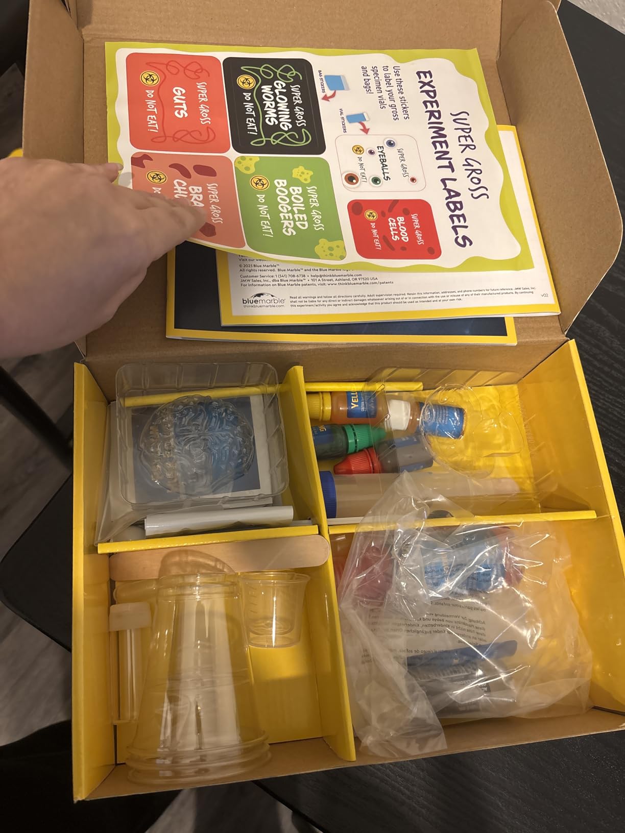 National Geographic Gross Science Kit with 45 Experiments for Kids 8-12 | Brain Dissection, Slime Making, Creepy STEM Projects, Chemistry Activities, Gross Science Experiments, Birthday Gift customer photo 2