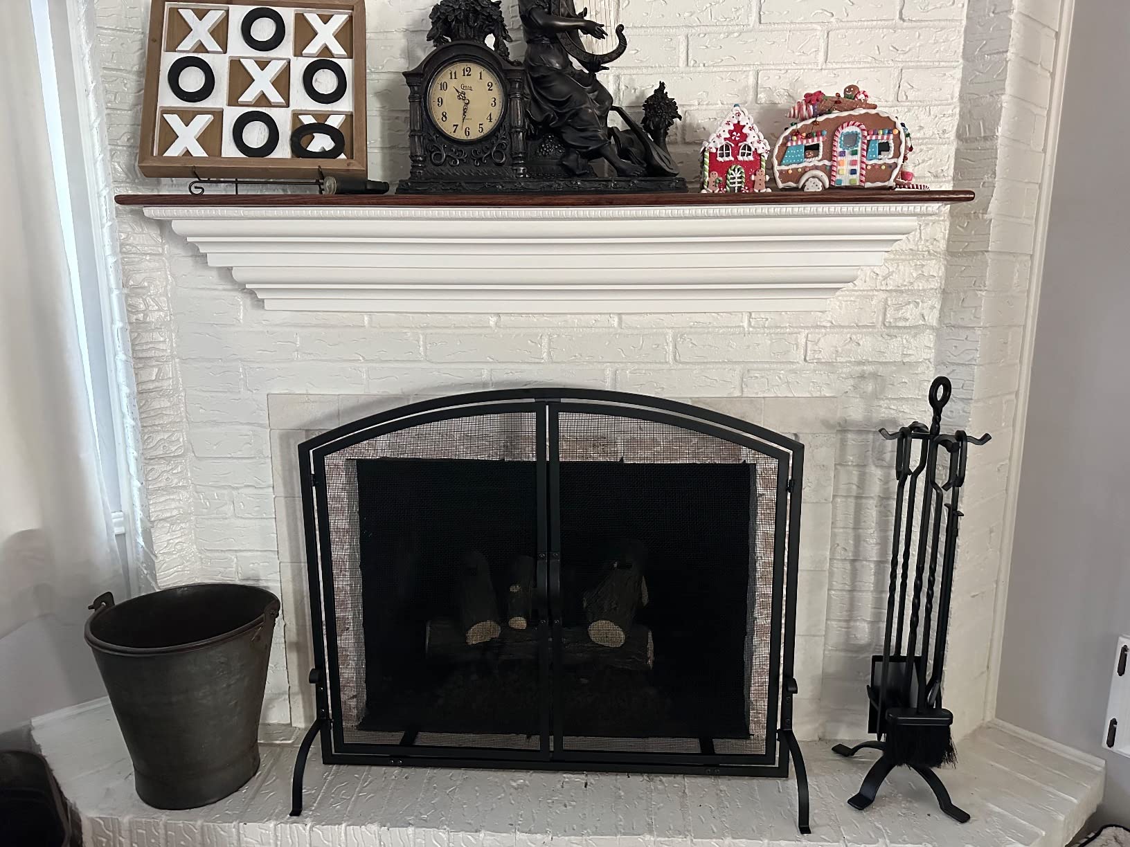 Amagabeli 5 Pieces Fireplace Tools Sets Wrought Iron Indoor Fireplace Set with Poker Tongs Broom Shovel Stand Fire Tools Outdoor Rustic Fire Poker Set Fire Place Hearth Accessories Sets Antique customer photo 1