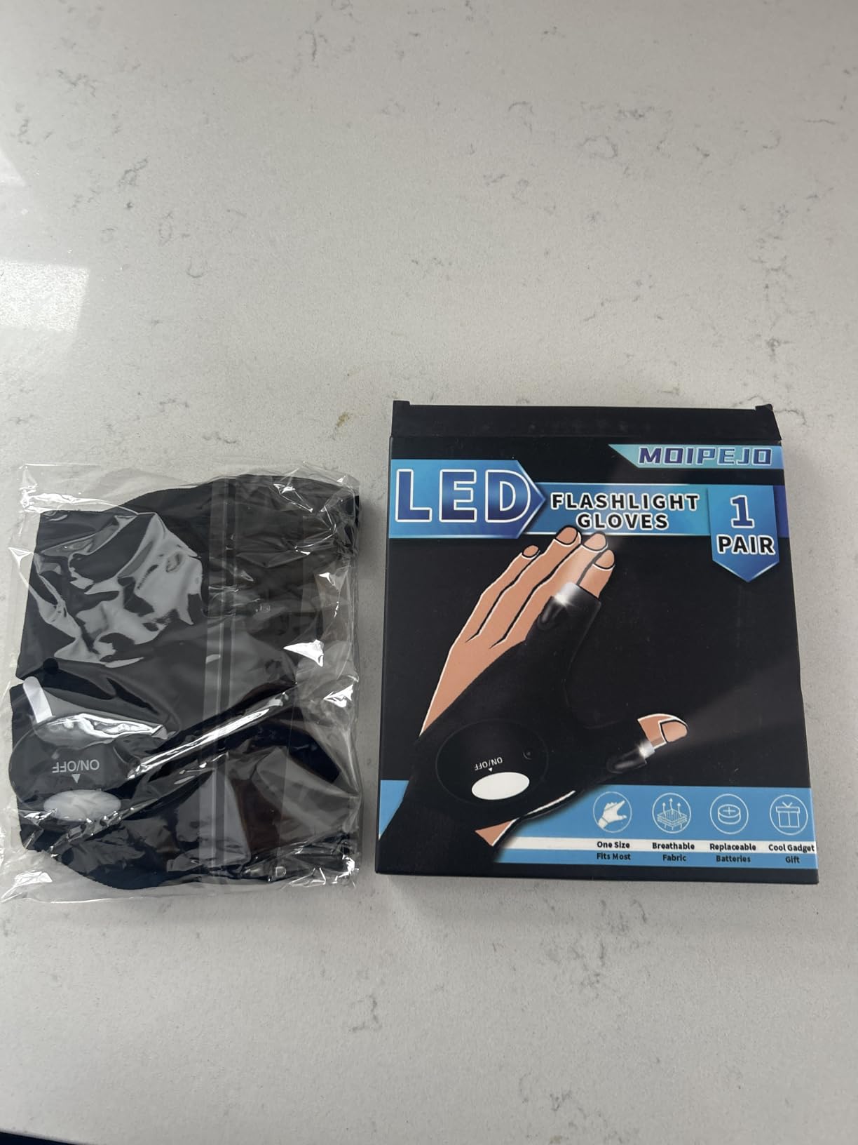 MOIPEJO LED Flashlight Gloves, Gifts for Men Dad Him Boyfriend Husband, Cool Gadget Hands-Free Finger Lights for Camping Fishing Repairing, Fathers Day Christmas Birthday Gift-Black customer photo 1