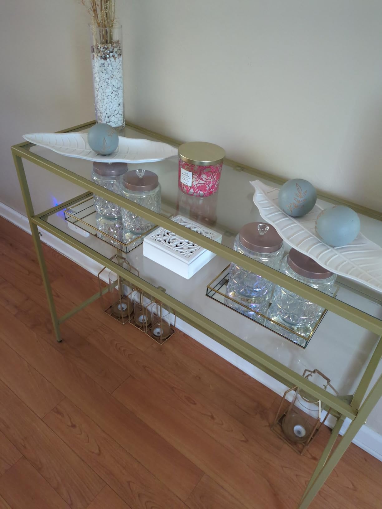 VASAGLE 39.4 Inchs Console Sofa Table, Tempered Glass, 2 Shelves customer photo 1