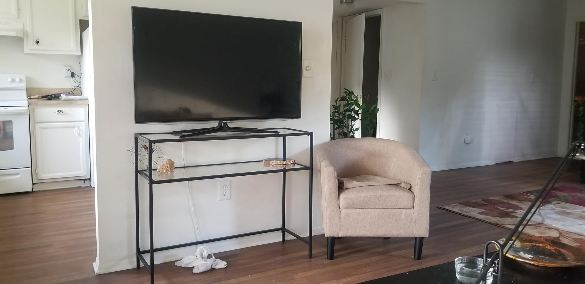 VASAGLE 39.4 Inchs Console Sofa Table, Tempered Glass, 2 Shelves customer photo 2