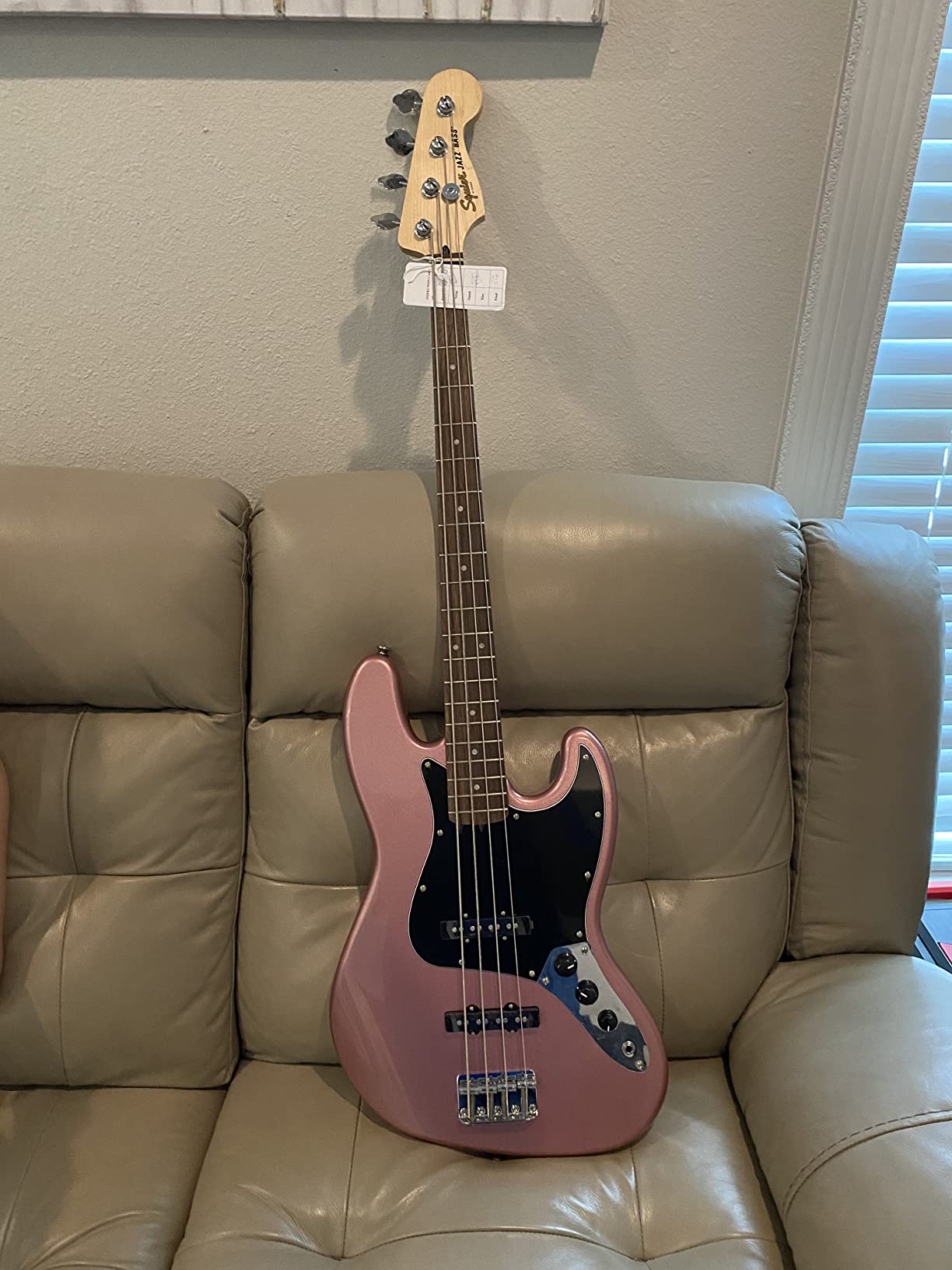 Fender Squier Affinity Jazz Bass Guitar, Maple Fingerboard, 3-Color Sunburst customer photo 2