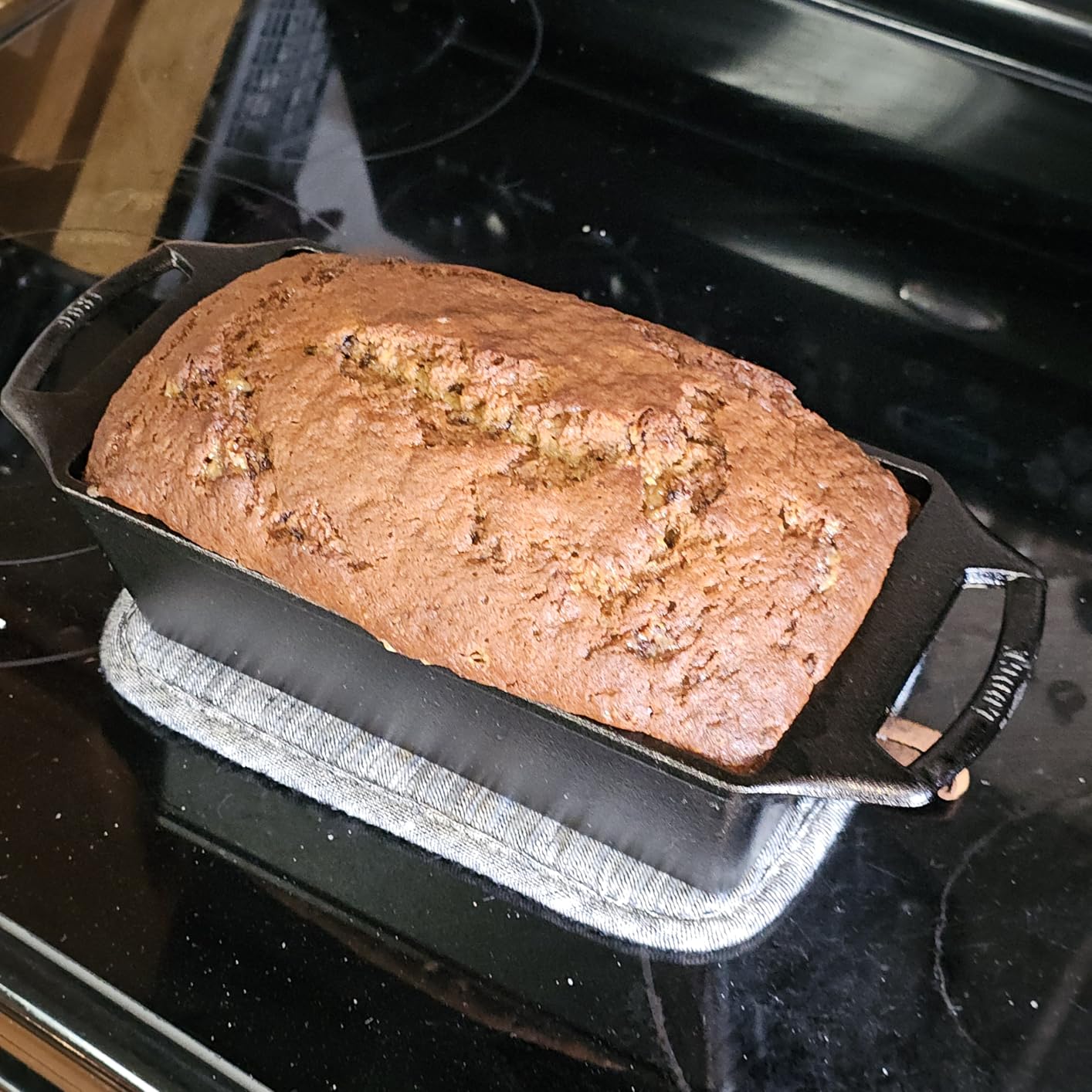 Lodge Pre-Seasoned Cast Iron Loaf Pan, PFAS-Free, 8.5 Inches customer photo 1