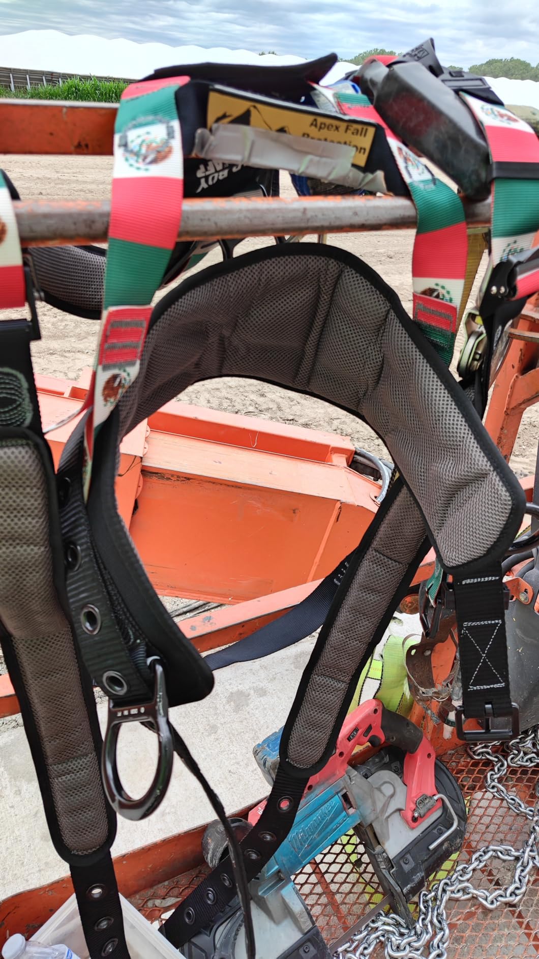 AFP Fall Protection Full-Body Premium Safety Harness, 8” Thick Support Belt, Aluminum D-Rings, Tongue Buckle (OSHA/ANSI PPE) customer photo 2