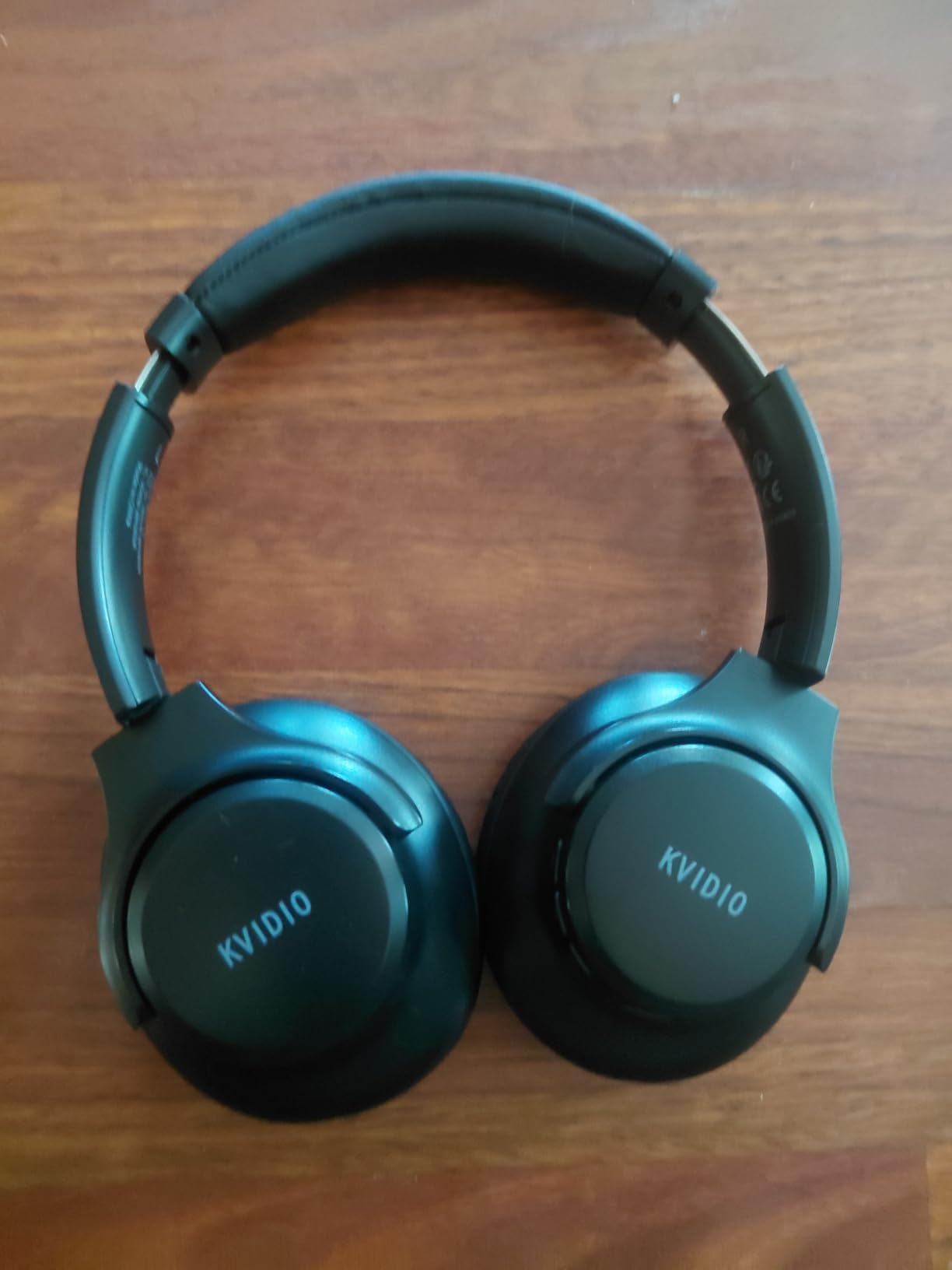 KVIDIO Bluetooth Headphones Wireless Over Ear Headsets 65H Playtime customer photo 2