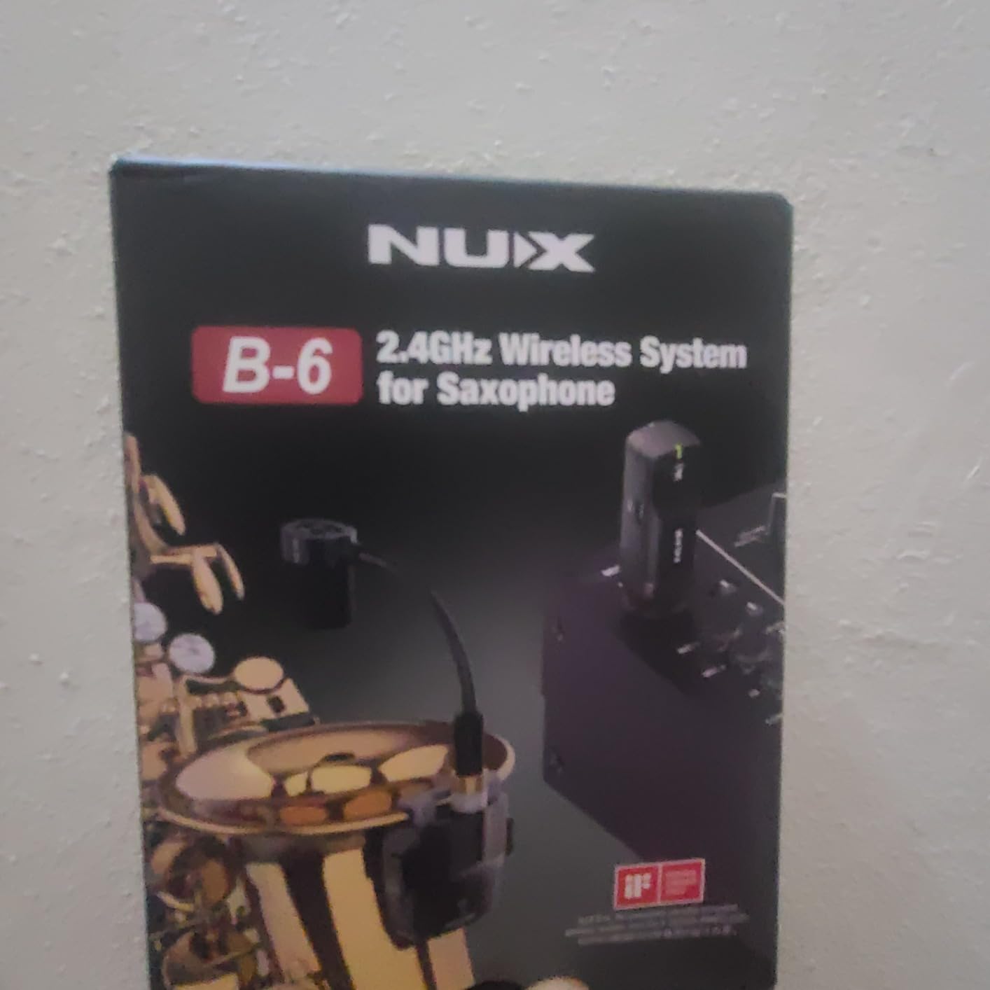 NUX B-6 Saxophone Wireless System with Charging Case, Operation Range of 20 Meters, High-Resolution 24-bit/44.1kHz Audio, 2.4GHz Wireless Saxophone Microphone customer photo 2
