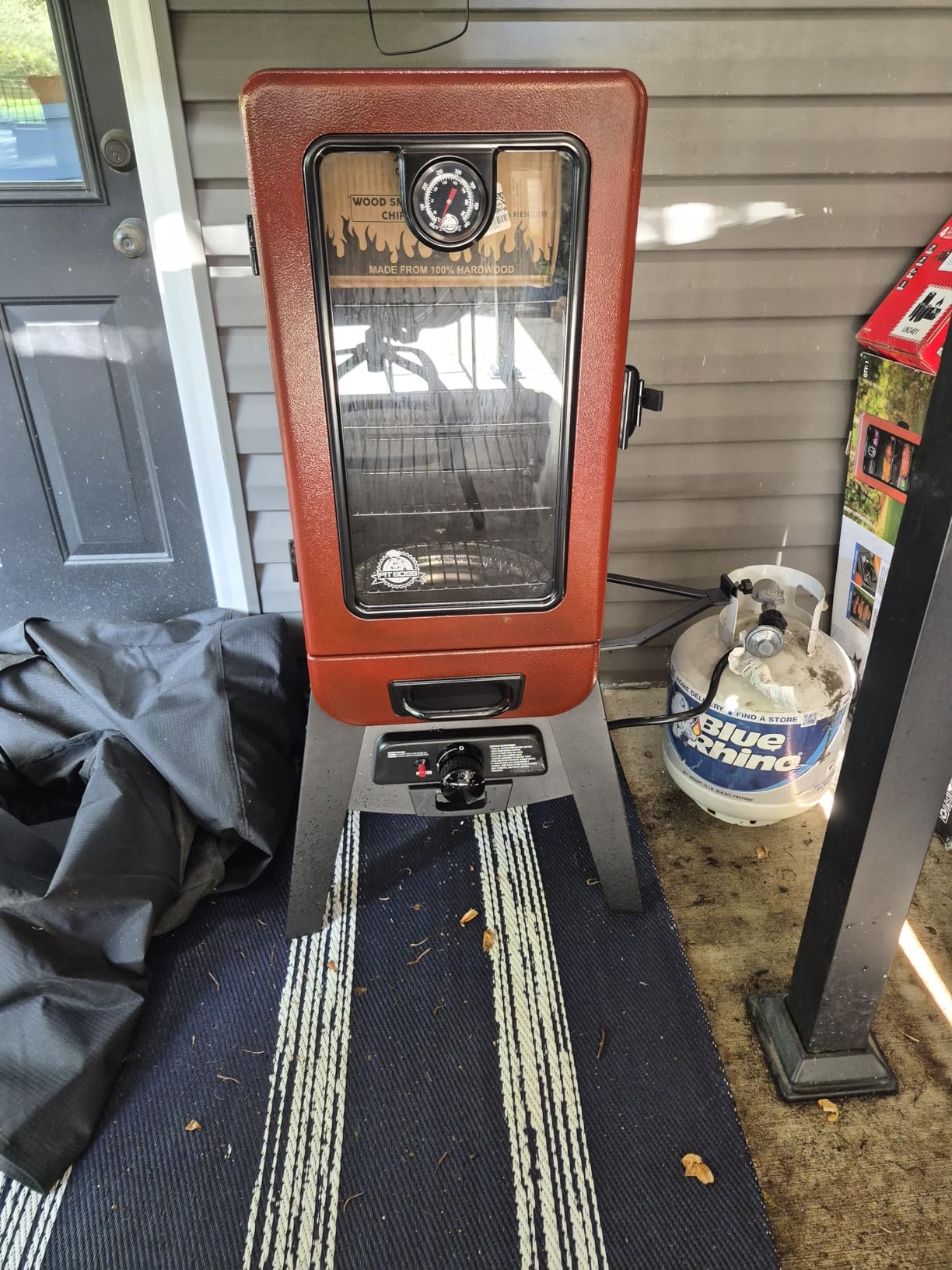 Pit Boss 3-Series Gas Vertical Smoker, Red Hammertone - 10773 customer photo 2