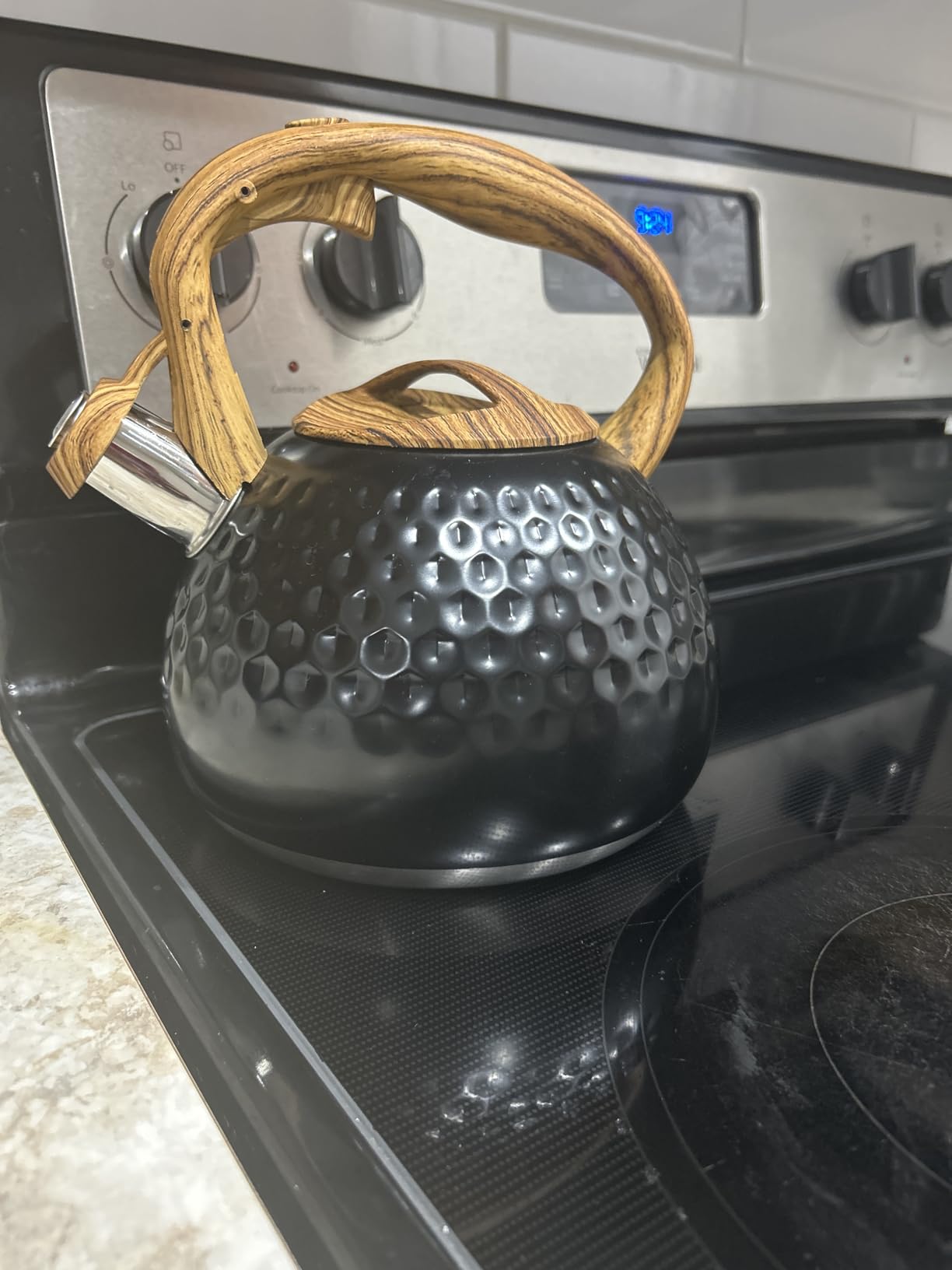 GGC Whistling Tea Kettle for Stove Top, 3.2QT/3L Stainless Steel Tea Kettle customer photo 1