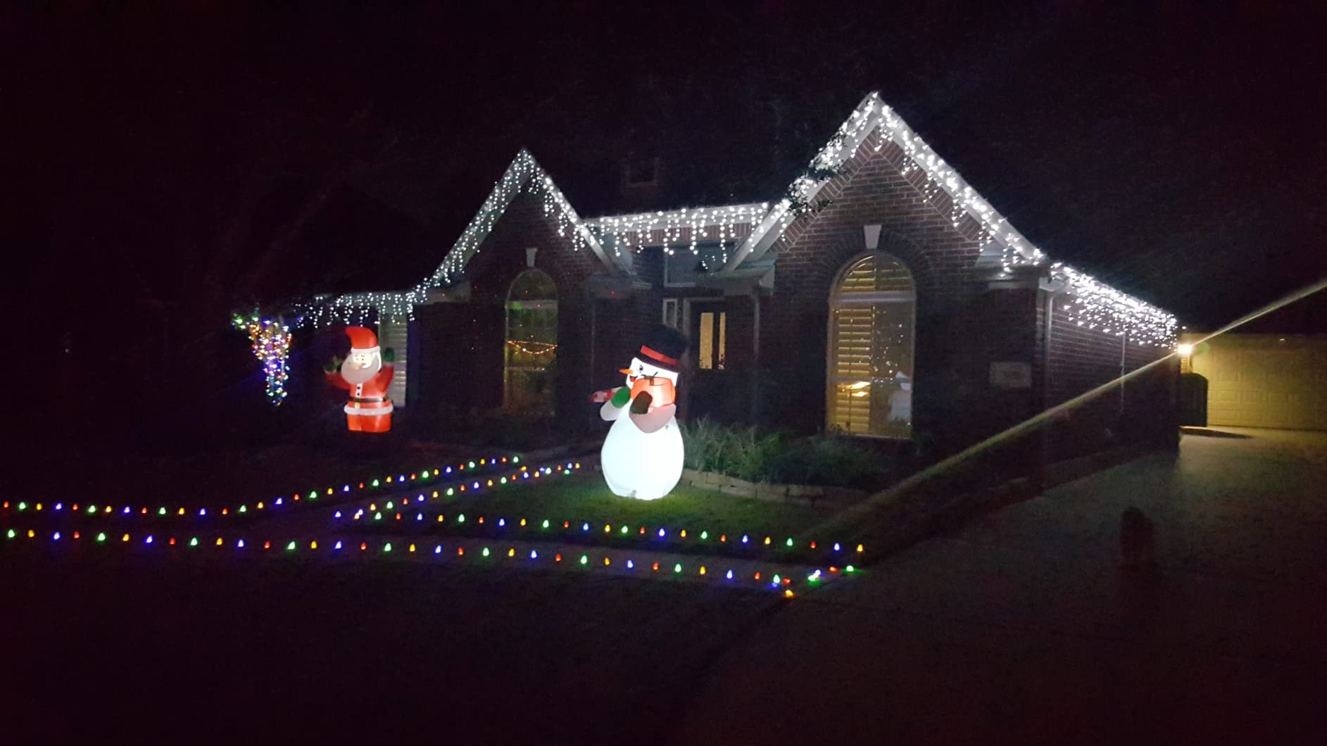Laser Christmas Projector Lights Outdoor: Waterproof Outdoor Christmas Decorations Laser Light, Projection Christmas Lights for Outside with 5 Patterns, Xmas Spotlight for Yard Garden Holiday Party customer photo 1