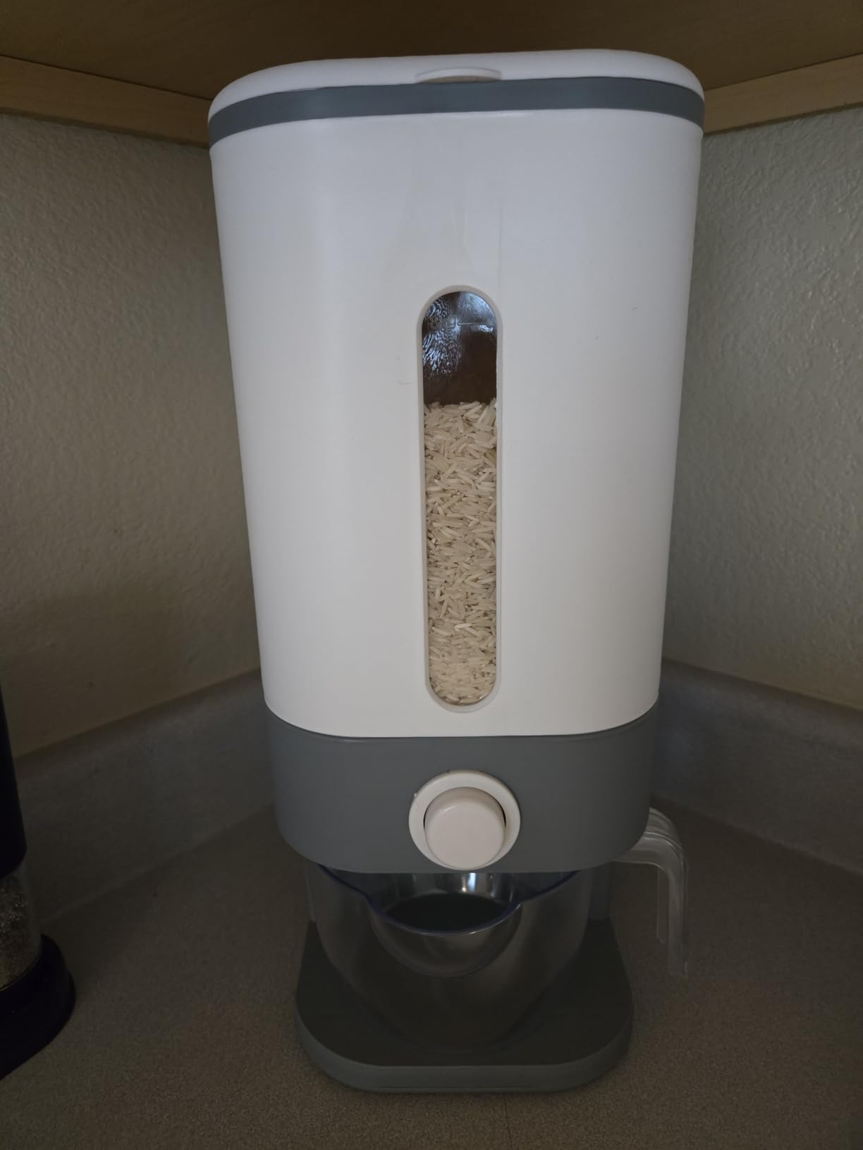 Rubtlamp 22.5-25 Lbs Gray Rice Dispenser, Rice Container with Lid, Rice Storage Container with Measuring Cup, Food Dispenser Rice Container, Storage Container for Cereal, Household Rice Bucket customer photo 1
