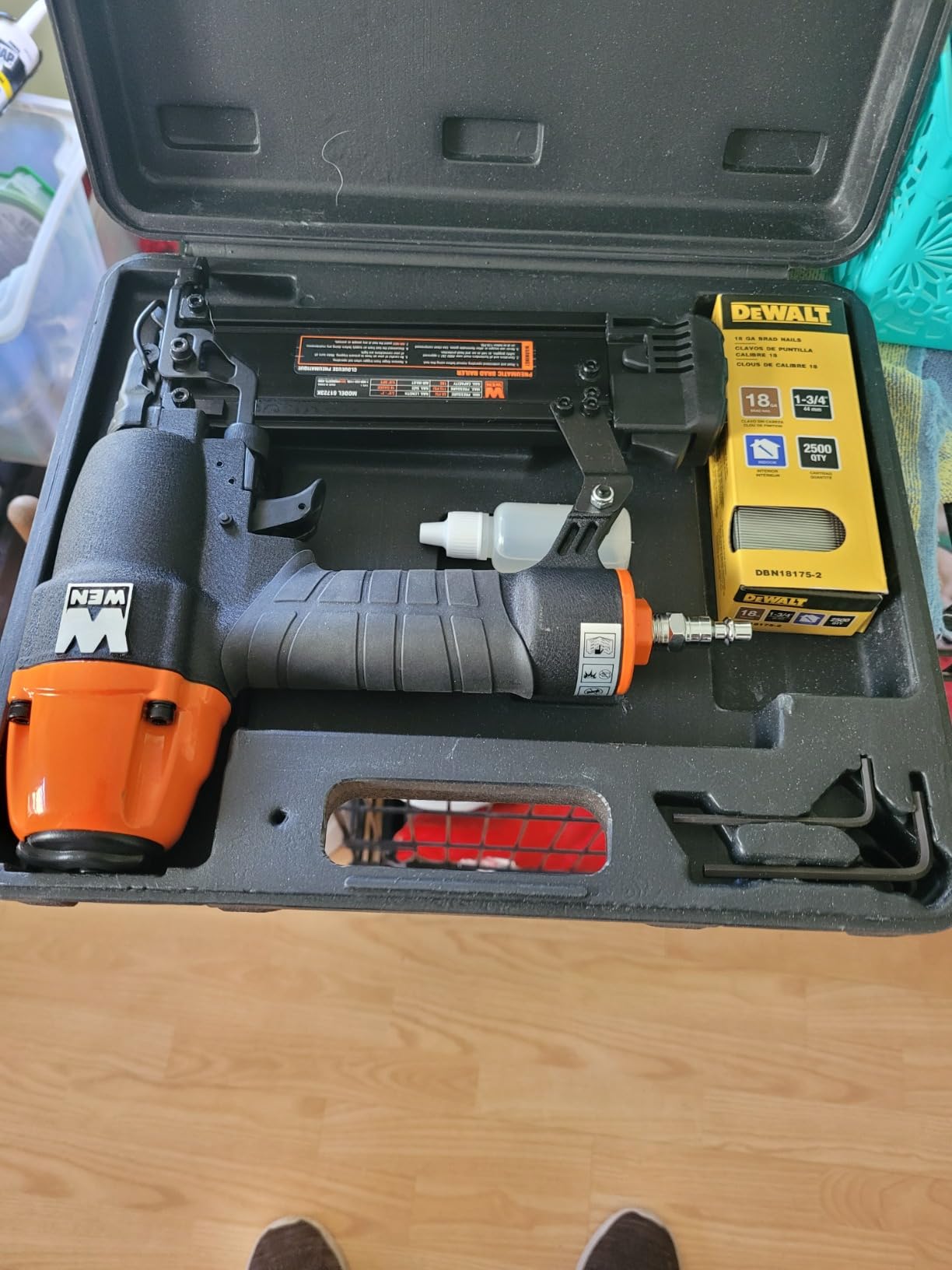 WEN 18-Gauge 3/8-Inch to 2-Inch Pneumatic Brad Nailer Kit with Case and Nails - Compatible with Any Air Compressor (61723K) customer photo 2