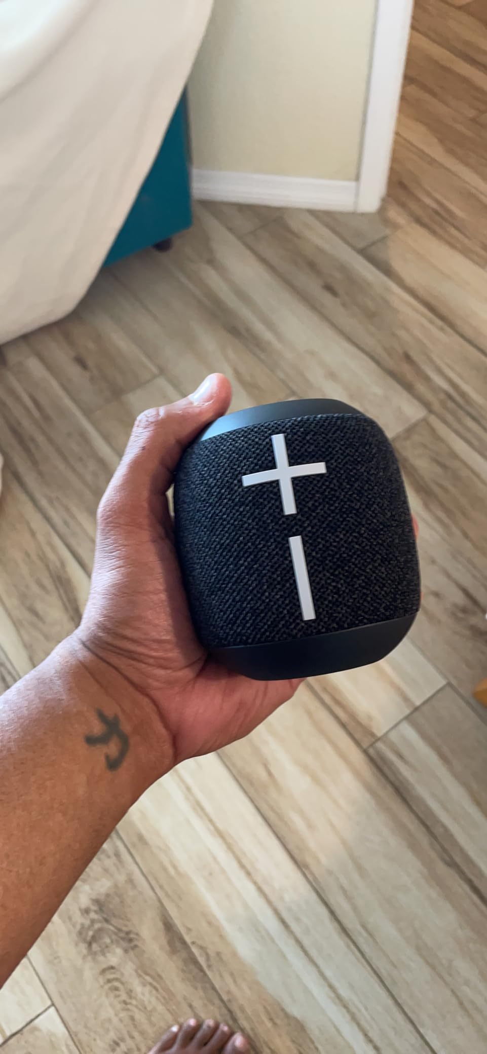 Ultimate Ears WONDERBOOM 3, Small Portable Wireless Bluetooth Speaker, Big Bass 360-Degree Sound for Outdoors, Waterproof, Dustproof IP67, Floatable, 131 ft Range - Joyous Brights Grey customer photo 2