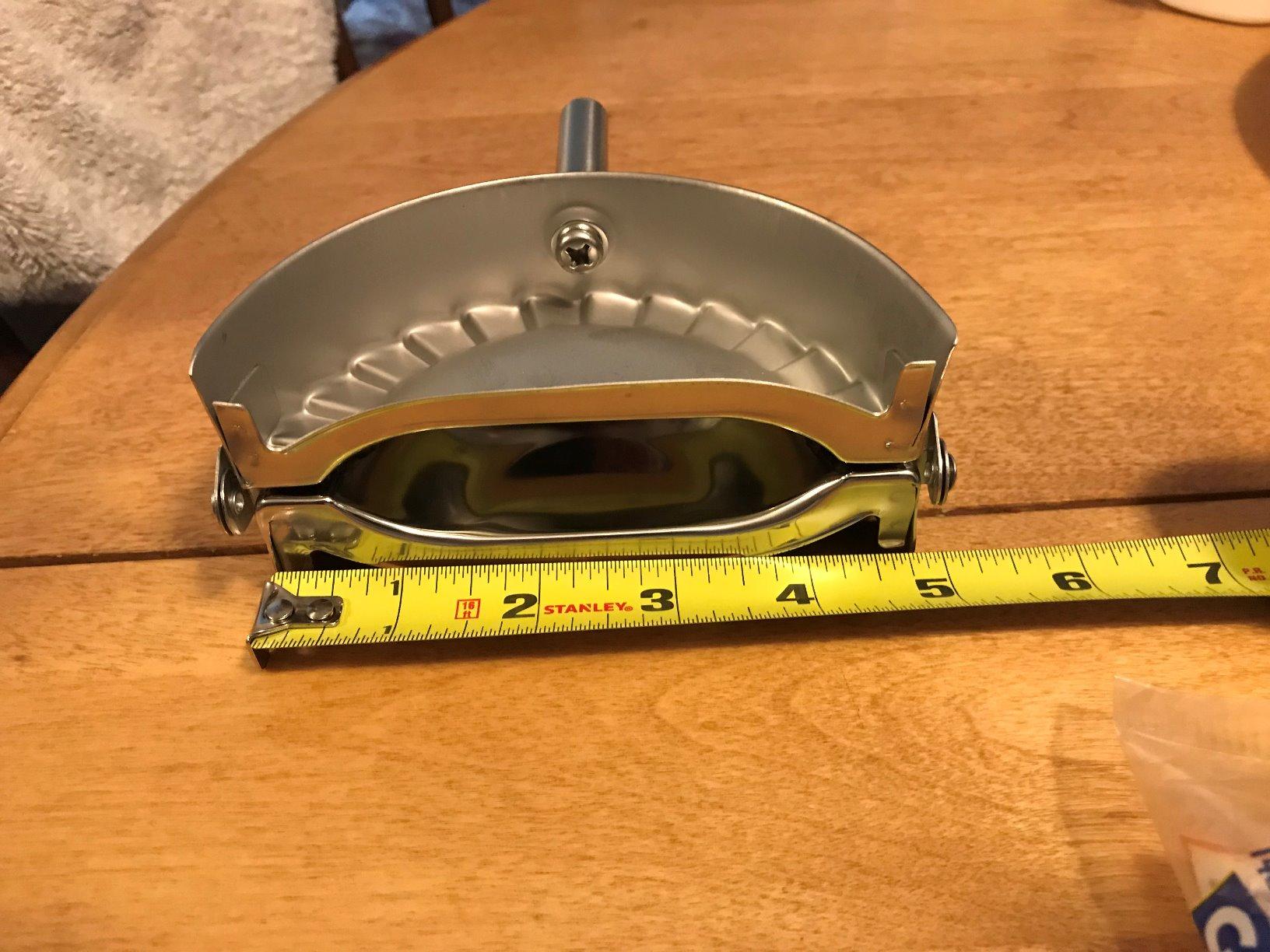 KAYCROWN 6 Inch Empanada Press, Stainless Steel Dumpling Maker Dough Cutter Dumpling Mold for Empanada, Dumpling, Ravioli, Pierogi, Turnovers, Calzone (XL: 6 inch) customer photo 2