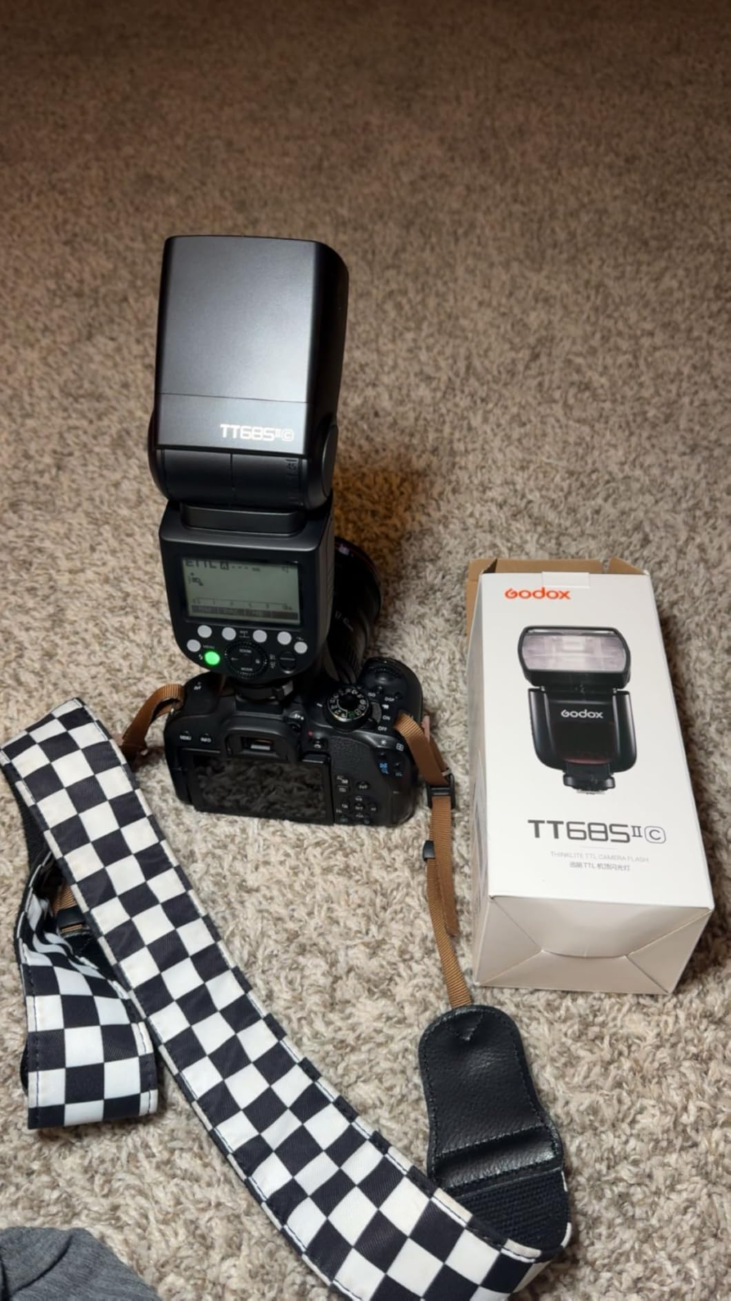 GODOX TT685II-C E-TTL Flash for Canon Speedlight Camera Flash,2.4G Wireless customer photo 1