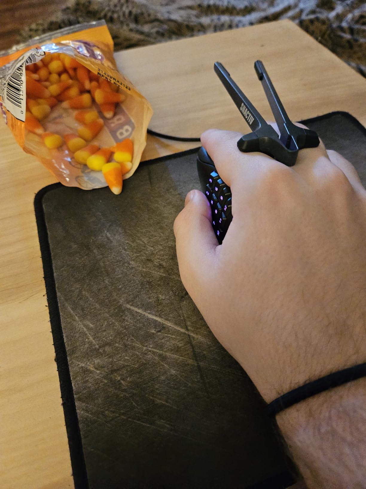 SNACTIV PRO Finger Chopsticks for Gamers - As Seen on Shark Tank! The Official Snacking Tool of the Future - Enjoy Snacks and Chips with Ease - Innovative Gaming Snacking Solution - Snack Chopsticks customer photo 1