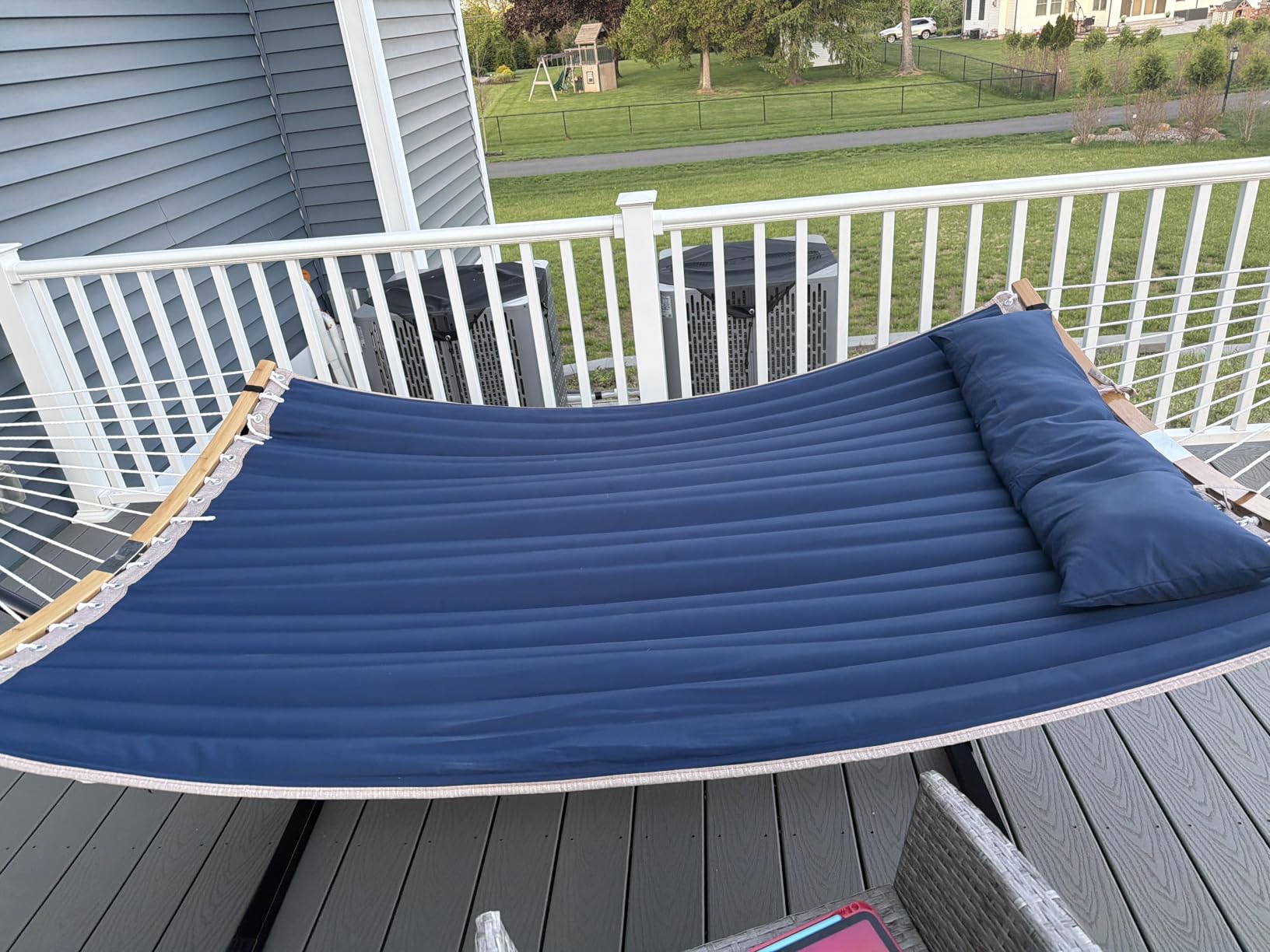 SUNCREAT Double Portable Hammock with Stand, 2 Person Hammock with Curved Spreader Bar, Balance Ropes Included, Dark Gray customer photo 2