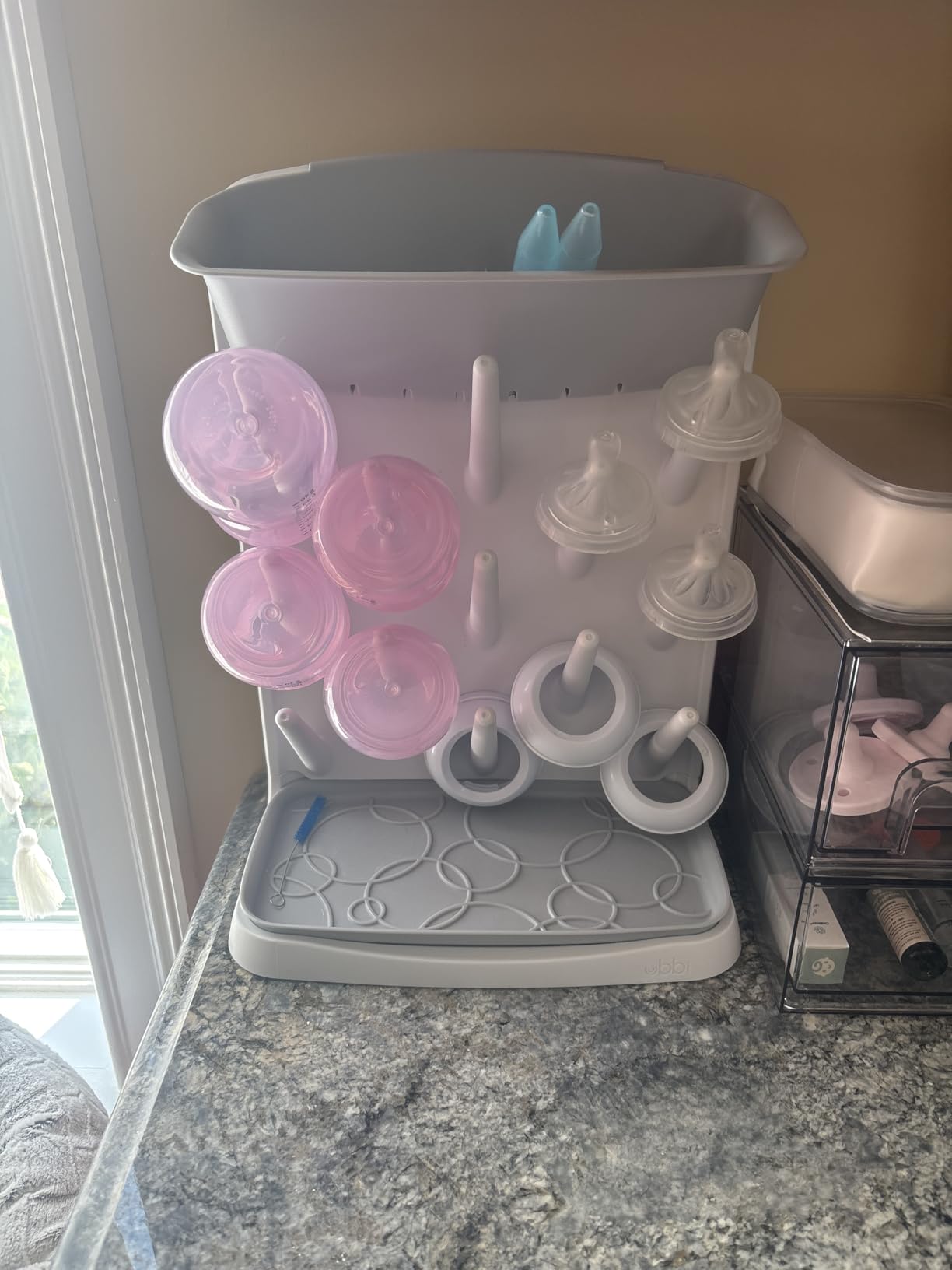 Ubbi Vertical Baby Bottle Drying Rack, Space Saving Countertop Bottle Dryer customer photo 2