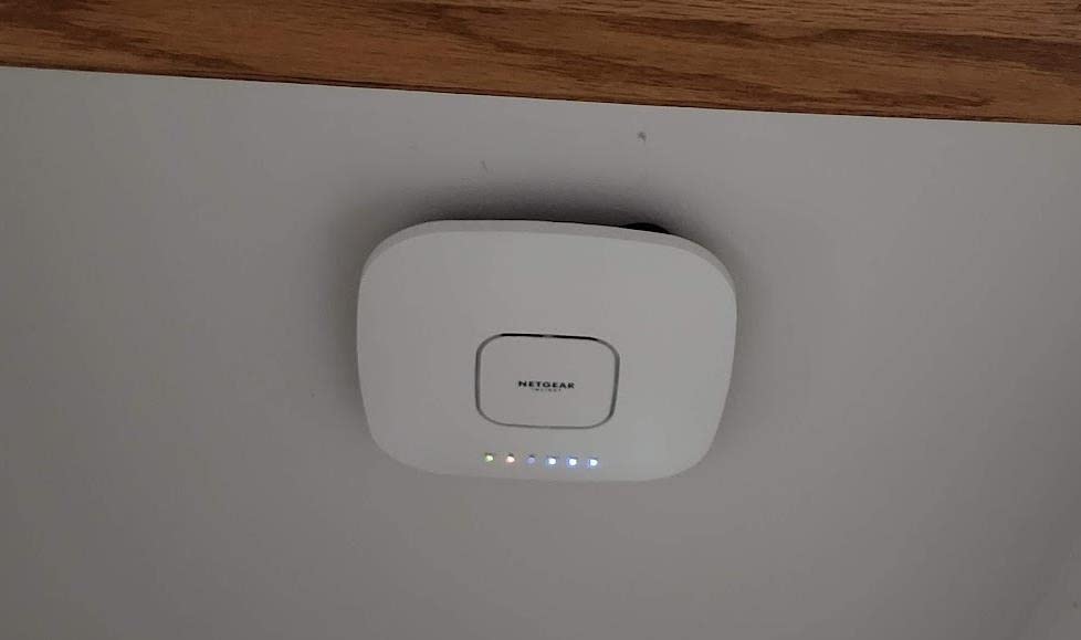 NETGEAR Cloud Managed Wireless Access Point (WAX630E) - WiFi 6E Tri-Band AXE7800 Speed - Mesh - MU-MIMO - 802.11axe - Insight Remote Management - PoE++ - Power Adapter not Included customer photo 1