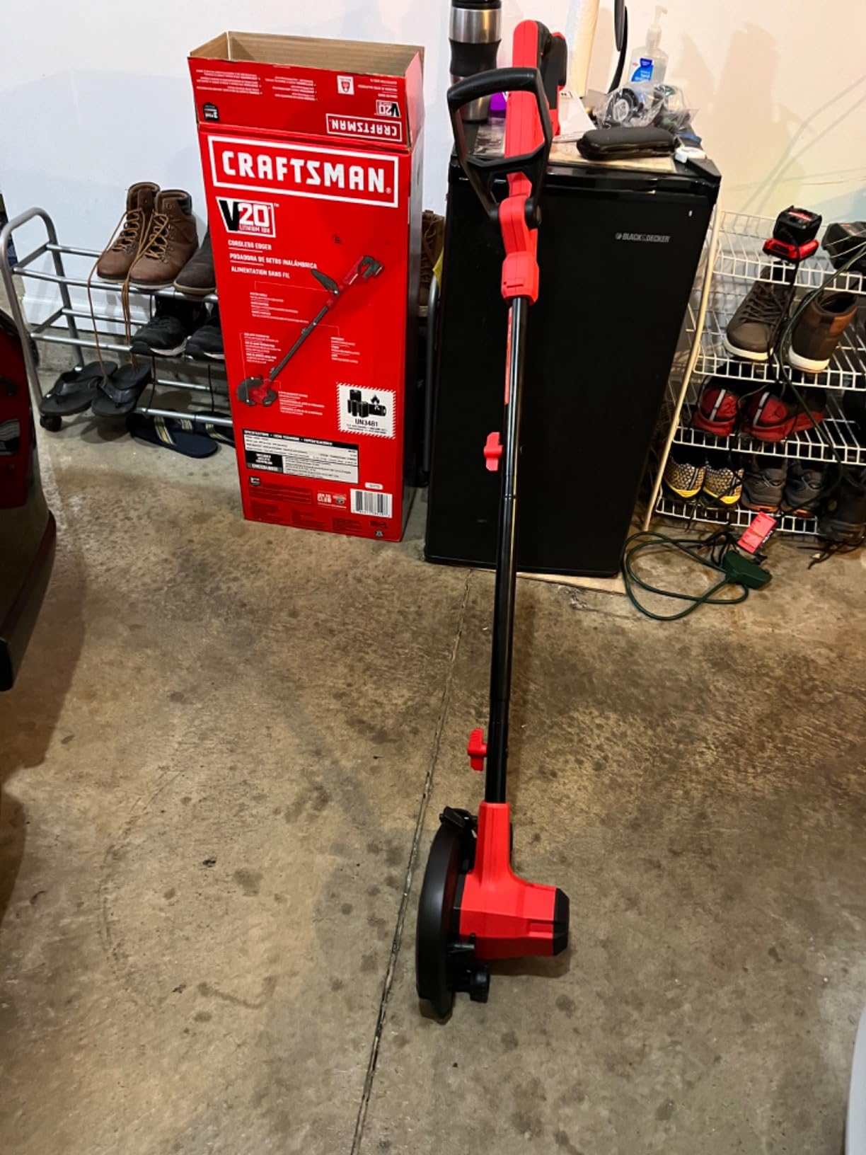 CRAFTSMAN Cordless Edger Lawn Tool, 20V MAX Battery, Charger and Blade Included, Lightweight Lawn Edger, 7.5 in Cutting Width, 1000 Ft of Edging per Charge (CMCED400D1) customer photo 2