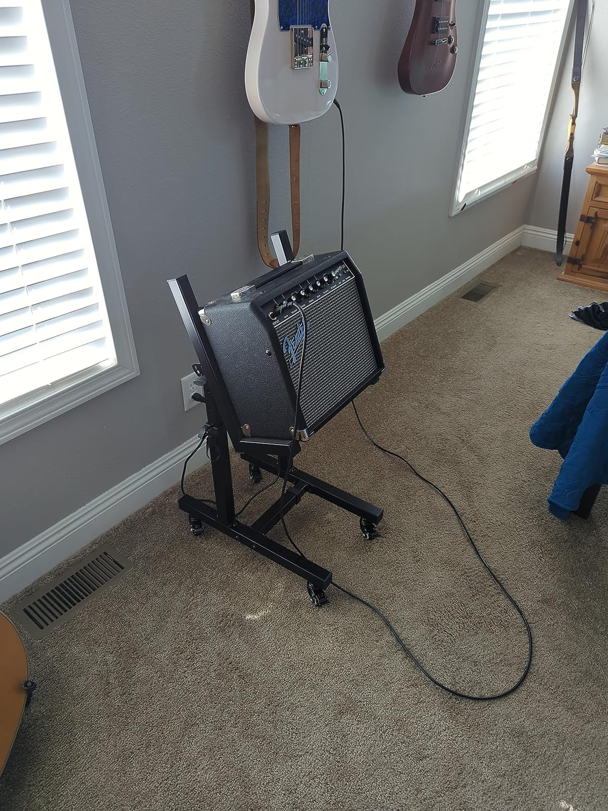 Vondynote Adjustable Mobile Guitar Amplifier Stand Combo Amp Stand Tilt customer photo 1