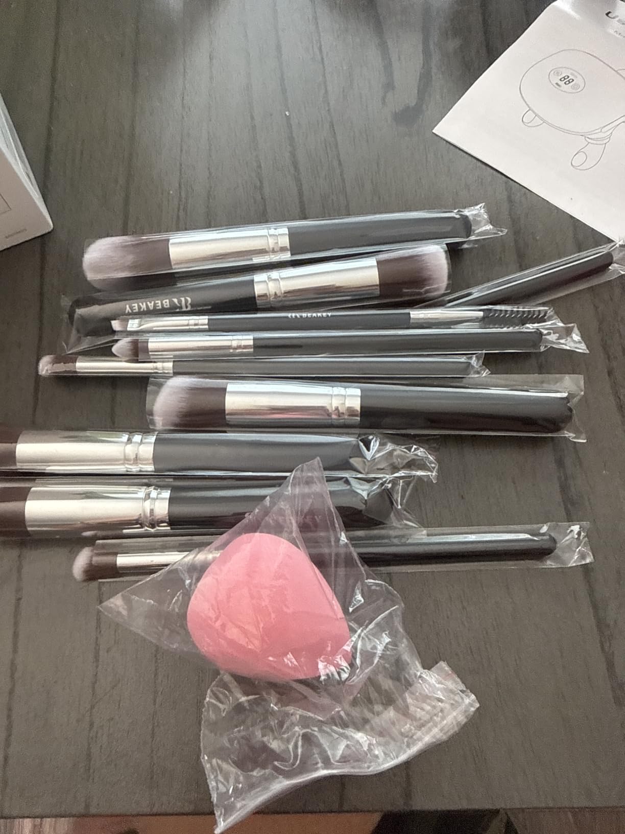 BEAKEY Makeup Brush Set,13 Pcs with Case,10 Brushes and 2 Sponges customer photo 2