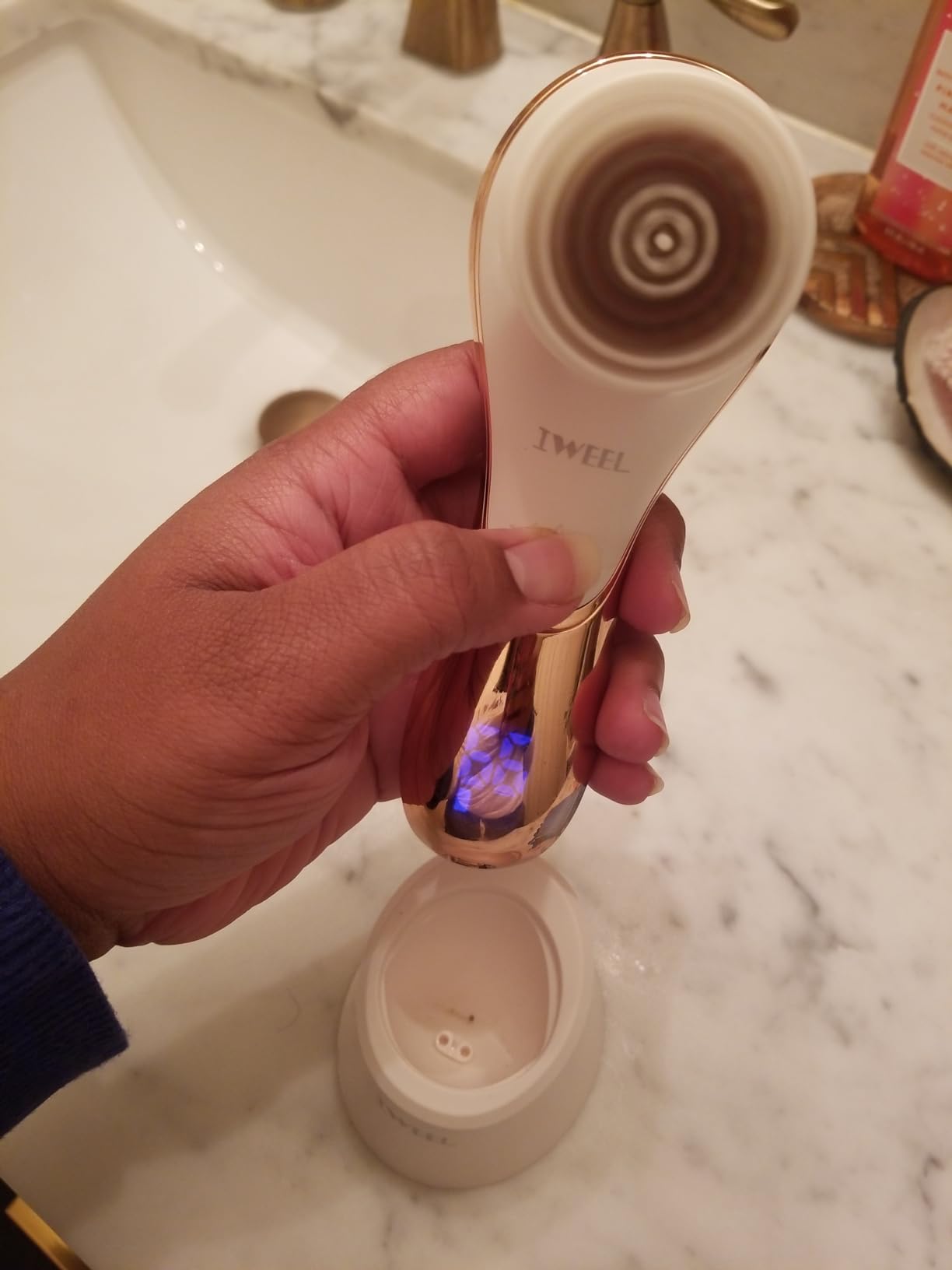 Facial Cleansing Brush Electric Face Scrubber with 4 Brush Heads customer photo 2