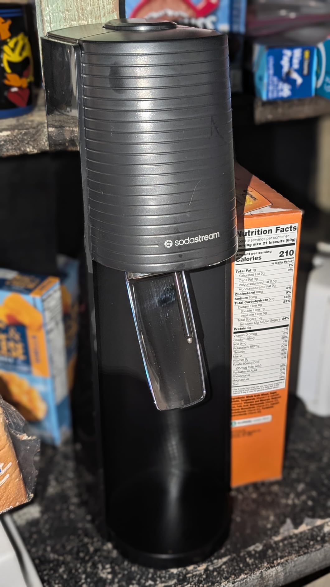 SodaStream TERRA Sparkling Water Maker, Starter Kit, CQC CO2 System, Includes 1 Quick Connect 60L CO2 Cylinder, 1 Dishwasher Safe BPA Free Bottle, 1 bubly Lime Drop, Make your own Pepsi, Black customer photo 2