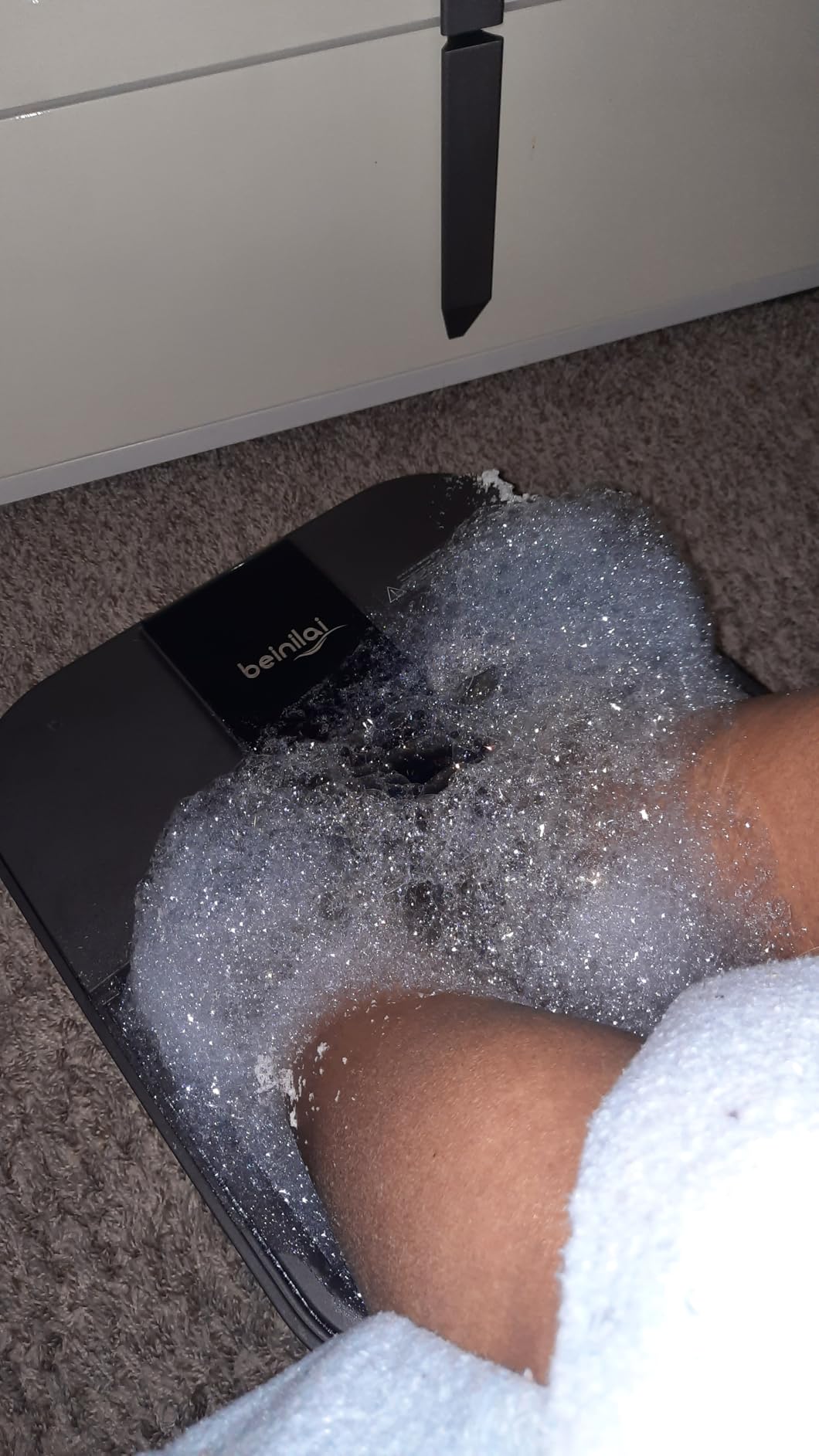 Beinilai Collapsible Foot Spa, Foot Bath with Heat and Massage and Bubble Jets, Foot Soak Tub with Six Non Motorized Rollers, Acupressure Massage Points, Red Light and Removable Pumice Stone customer photo 1
