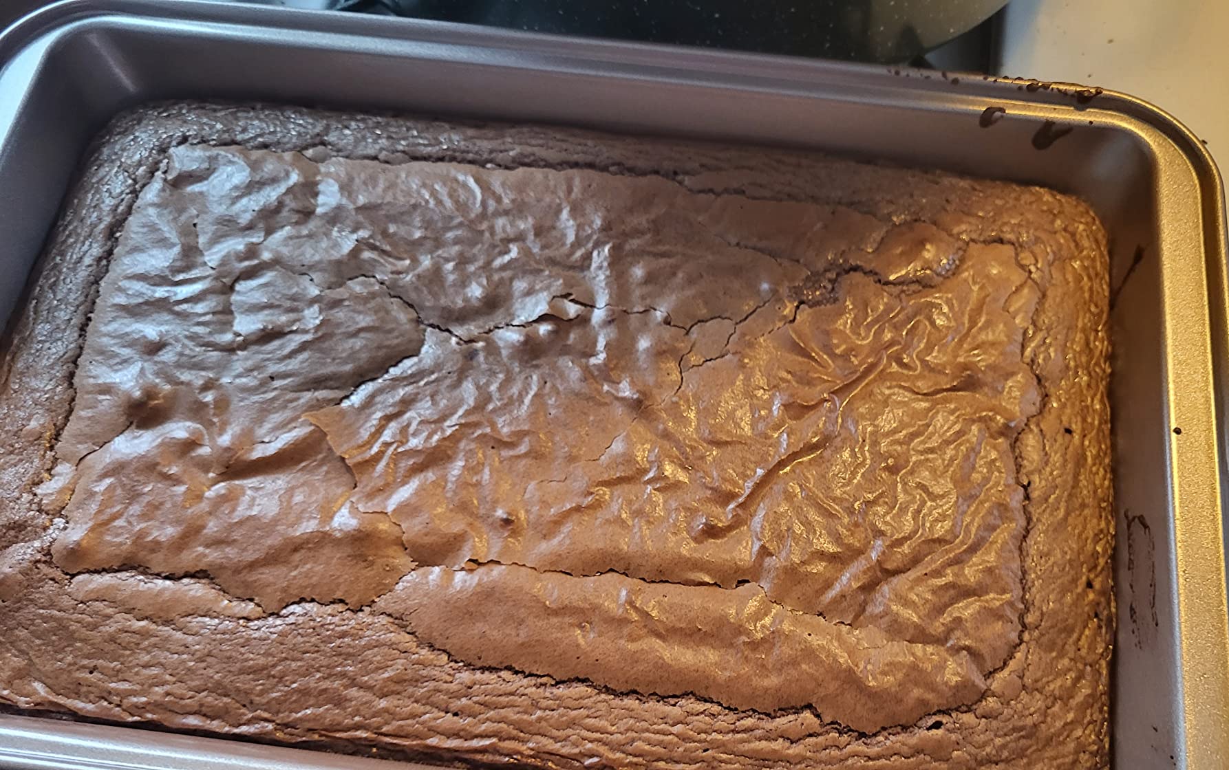 WSNB Brownie Pan, 18 Pre-Slicer Carbon Steel Baking Pans, Brownie Cutter, Brownie Tray with Oil Brush, Pre-Cut Square Molds for Oven Baking Cupcakes, Fudge & Chocolate 12 X 8 X 2 inches customer photo 1