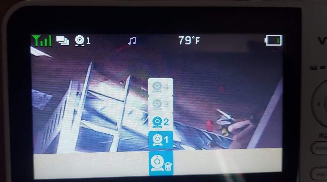 VTech Baby Monitor No WiFi, 2 Cameras & Remote Pan-Tilt-Zoom for Twins & Two Rooms – Hack-Proof, 17Hr Battery, 1000ft Range, Auto Night Vision, Temperature Sensor | VM924-2 customer photo 2