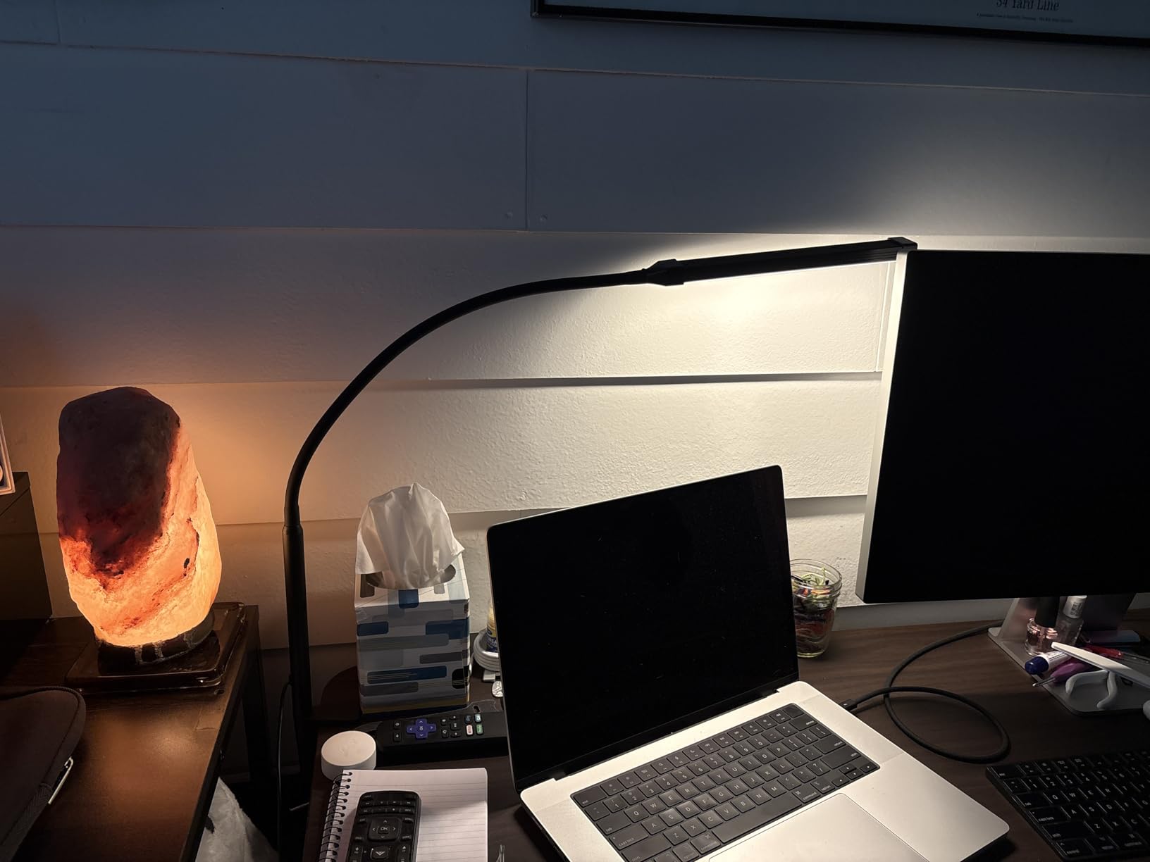 Voncerus LED Desk Lamp with Clamp, Clip on Lights for Home Office, Black | 3 Modes 10 Brightness, Long Flexible Goose-Neck, Eye-Caring, Memory Function, Energy Efficient, USB Adapter, Metal customer photo 2