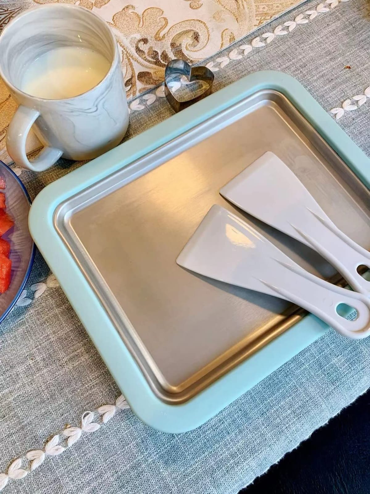 JoyMech Ice Cream Roll Maker Rolled Ice Cream Machine, Sweet Spot Pan, Instant Cold Plate, Ideal for Making Rolled Ice Cream Soft Serve Slushies Frozen Yogurt Sorbet and Gelato (Sky Blue) customer photo 2