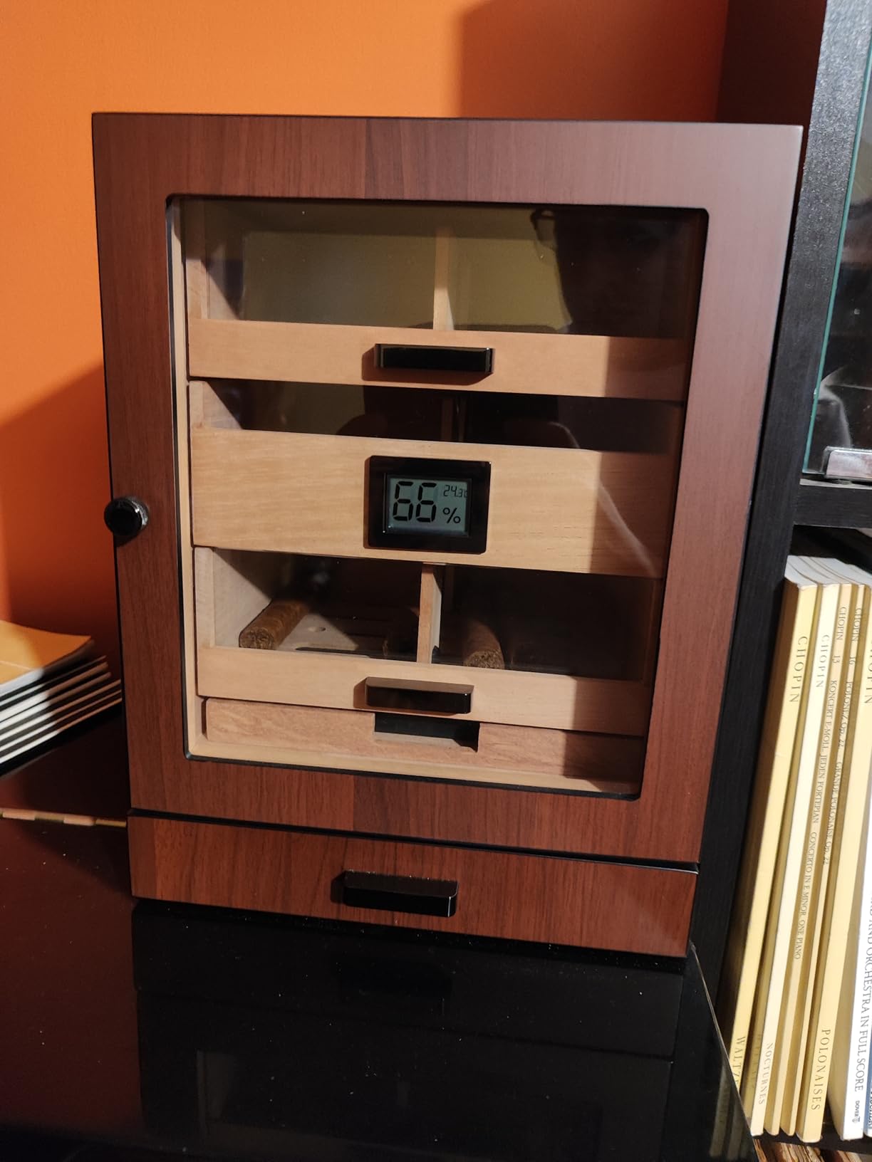 CASE ELEGANCE Luca Cabinet Humidor - Brown, Holds 80-100 Cigars customer photo 1