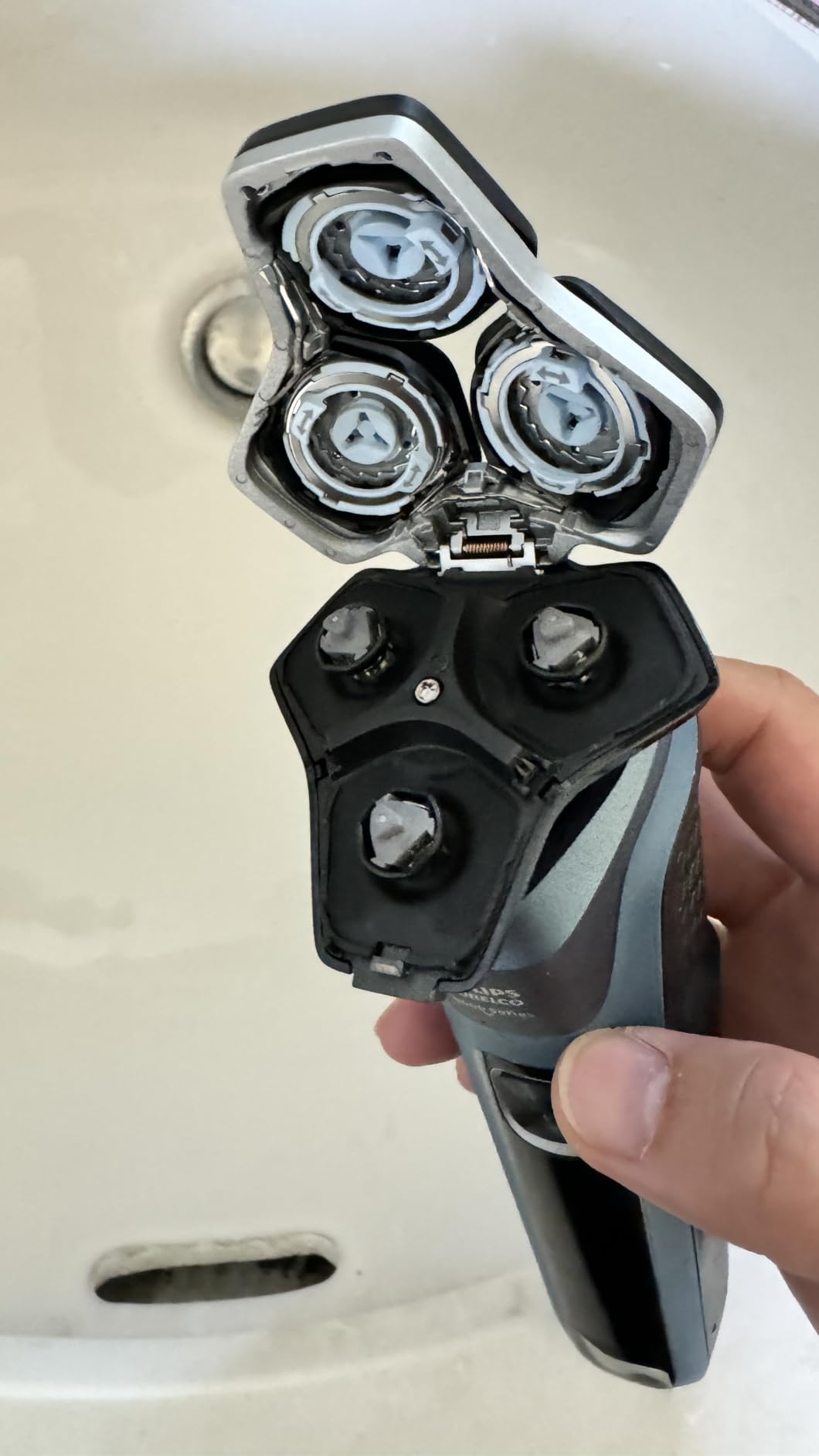 Philips Norelco 5400 Electric Shaver, Storm Blue | 45 Self Sharpening SteelPrecision Blades, 360° Flexible Heads, SenseIQ Technology, LED Display, Pop-up Trimmer, S5880/81 customer photo 2