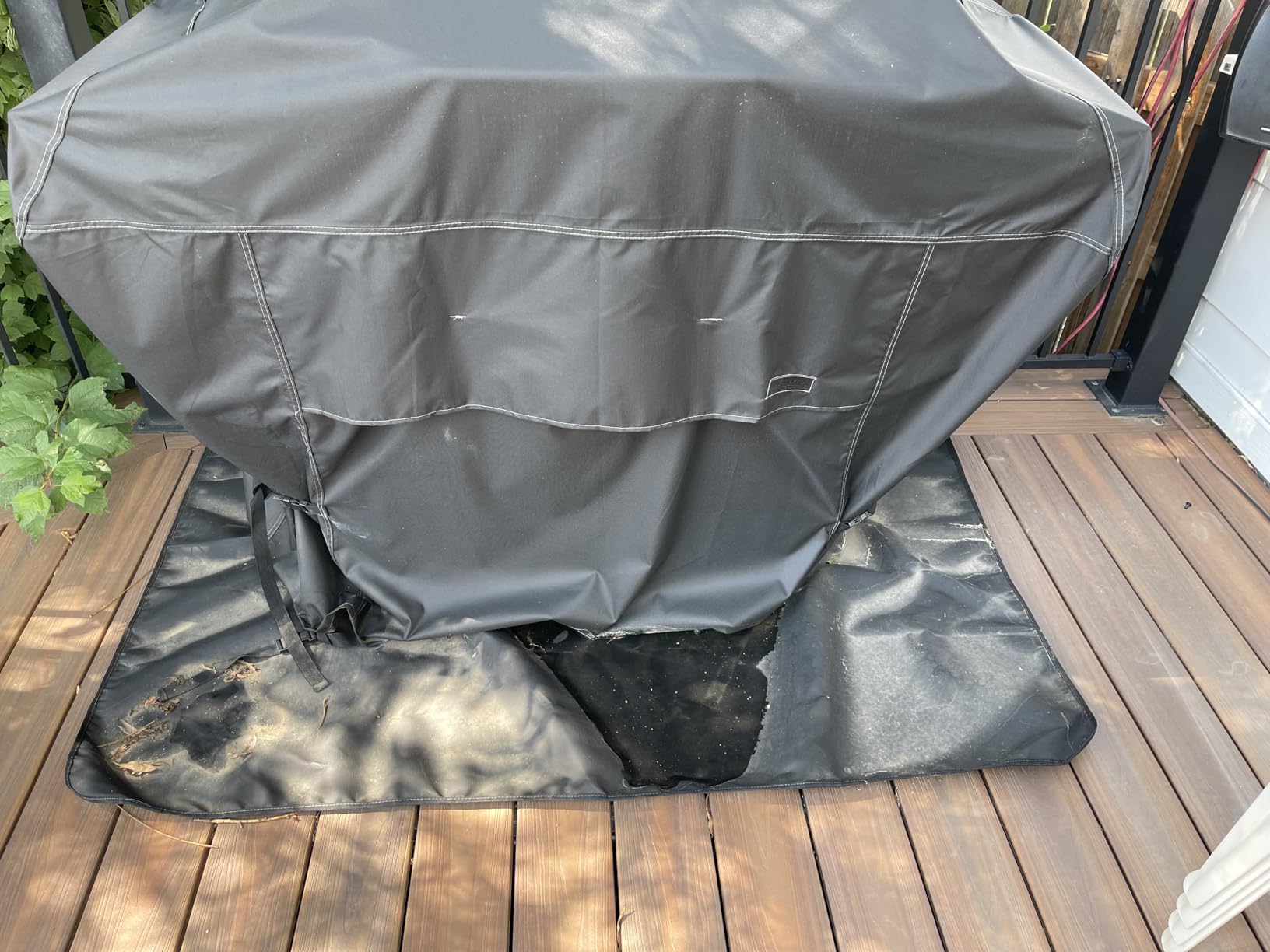 UBeesize Large 65 x 48 inches Under Grill Mat for Outdoor Grill,Double-Sided Fireproof Grill Pad for Fire Pit,Indoor Fireplace Mat Fire Pit Mat,Oil-Proof Waterproof BBQ Protector for Decks and Patios customer photo 1