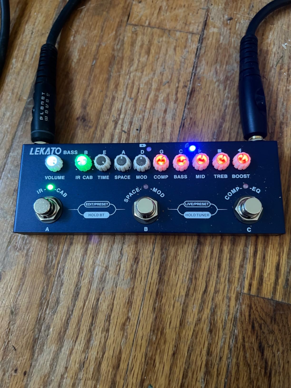 LEKATO Bass Multi Effects Pedal, Guiter Peda with IR Loading 9 AMP Models, Delay Reverb Chorus, Multi Effects Processor for Bass, Bluetooth 5.0,Recording, Built-in Battery customer photo 1