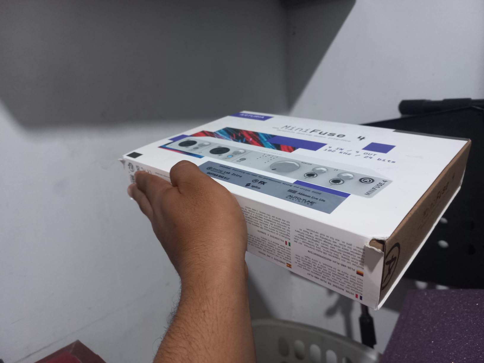 Arturia MiniFuse USB Audio & MIDI Interface, MiniFuse 4 customer photo 1
