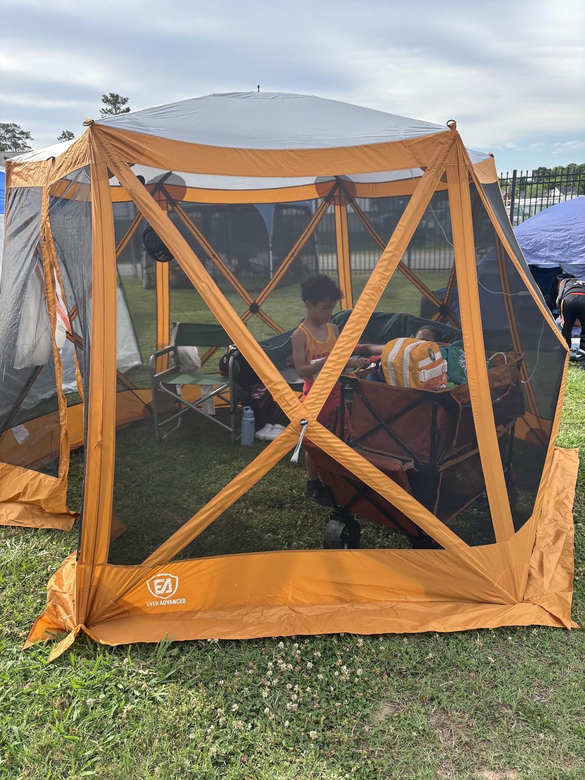 EVER ADVANCED Pop up Screen House Tent for Camping 11.5 x 9.8 ft, Instant Screened Gazebo Canopy with Netting, Portable Shelter Enclosure for Outdoor, Backyard, Army Green customer photo 2
