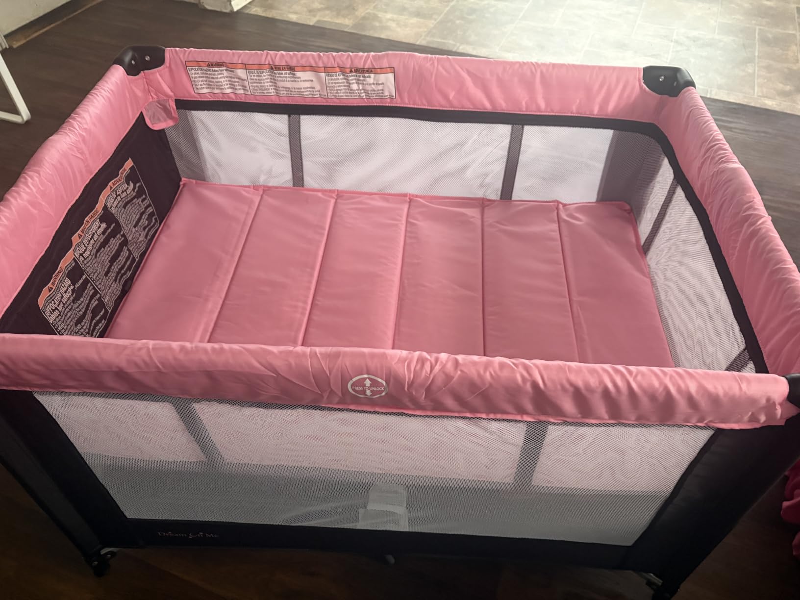 Dream On Me Zazzy Portable Baby Playard with Bassinet, Travel Carry Bag customer photo 1