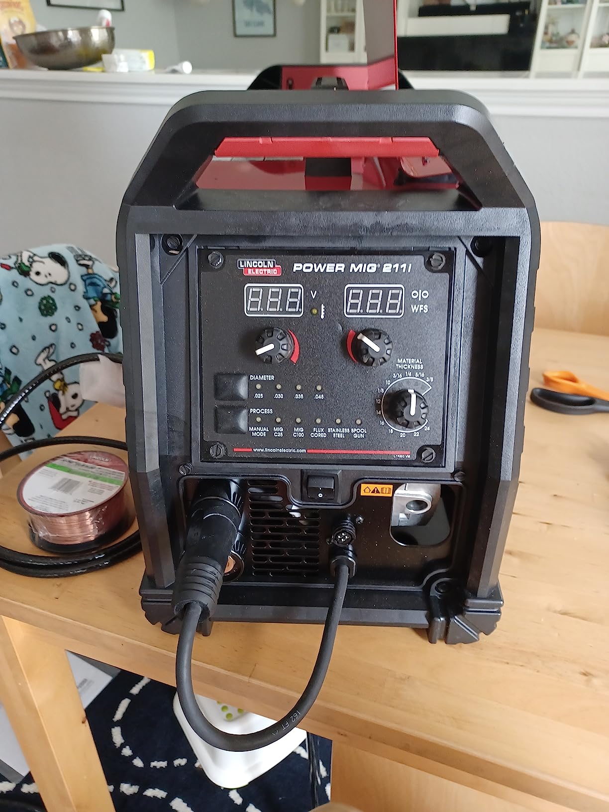 Lincoln Electric Power MIG 211i MIG Welder - Dual-Voltage 120/230 V, 20-211 A Output, Flux-Cored Ready, Portable 41 lb Machine, Model K6080-1 customer photo 1