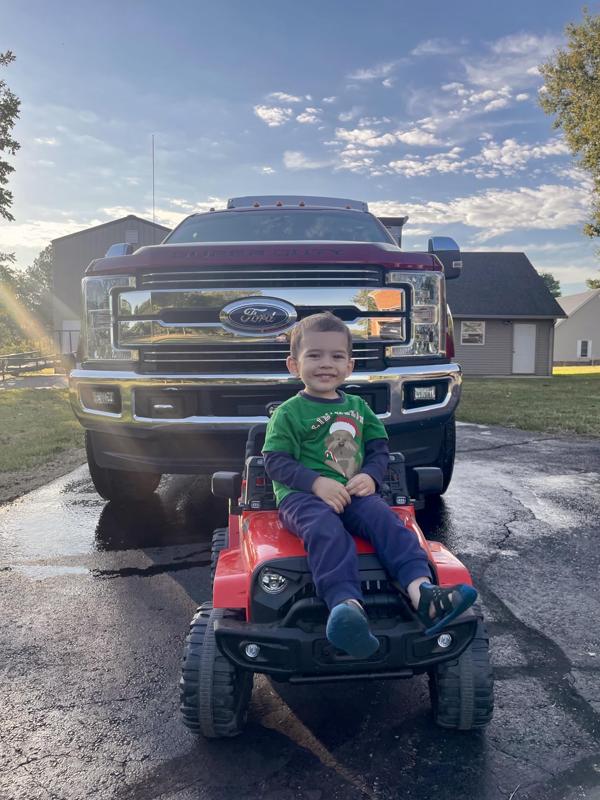 Hetoy 12V Ride on Toys with Parent Remote Control Toddler Electric Vehicle with Spring Suspension, LED Lights, Bluetooth, Music Player, 3 Speeds Ride on Car Truck for Kids Age 3-8 (White) customer photo 1