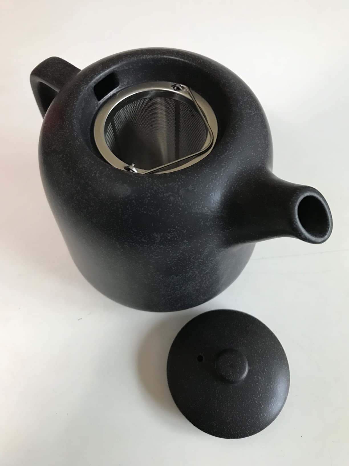 Steinzeit Design Tea Pot (44 oz) - Premium Ceramic Teapot with Infuser for Loose Tea - Black Teapot Ceramic with Removable Strainer customer photo 1
