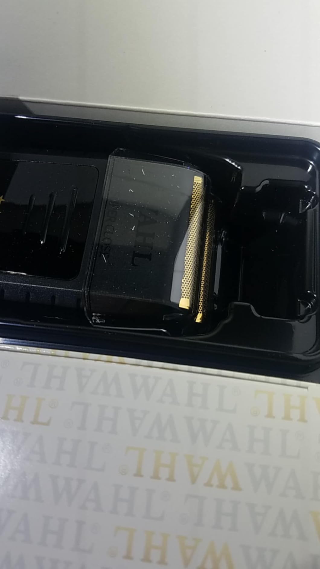Wahl Professional 5 Star Vanish Cordless Foil Shaver, Model 08173-700 customer photo 1